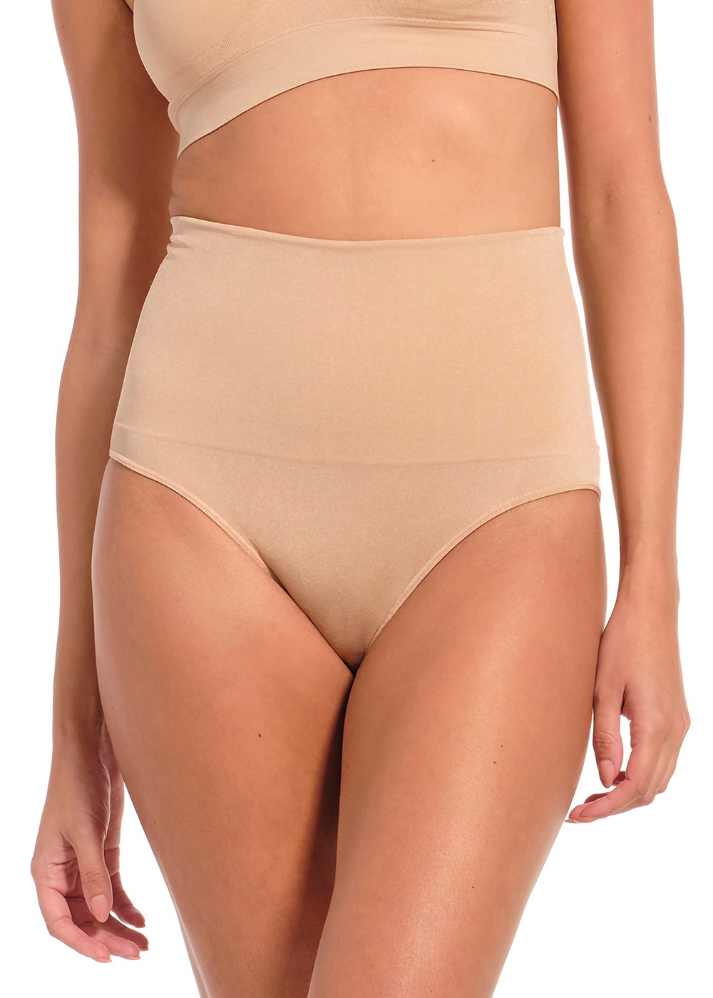 Image of MAGIC Bodyfashion Slip eng, hoch geschnitten, formend, nahtlos, bequem, basic, schimmernd