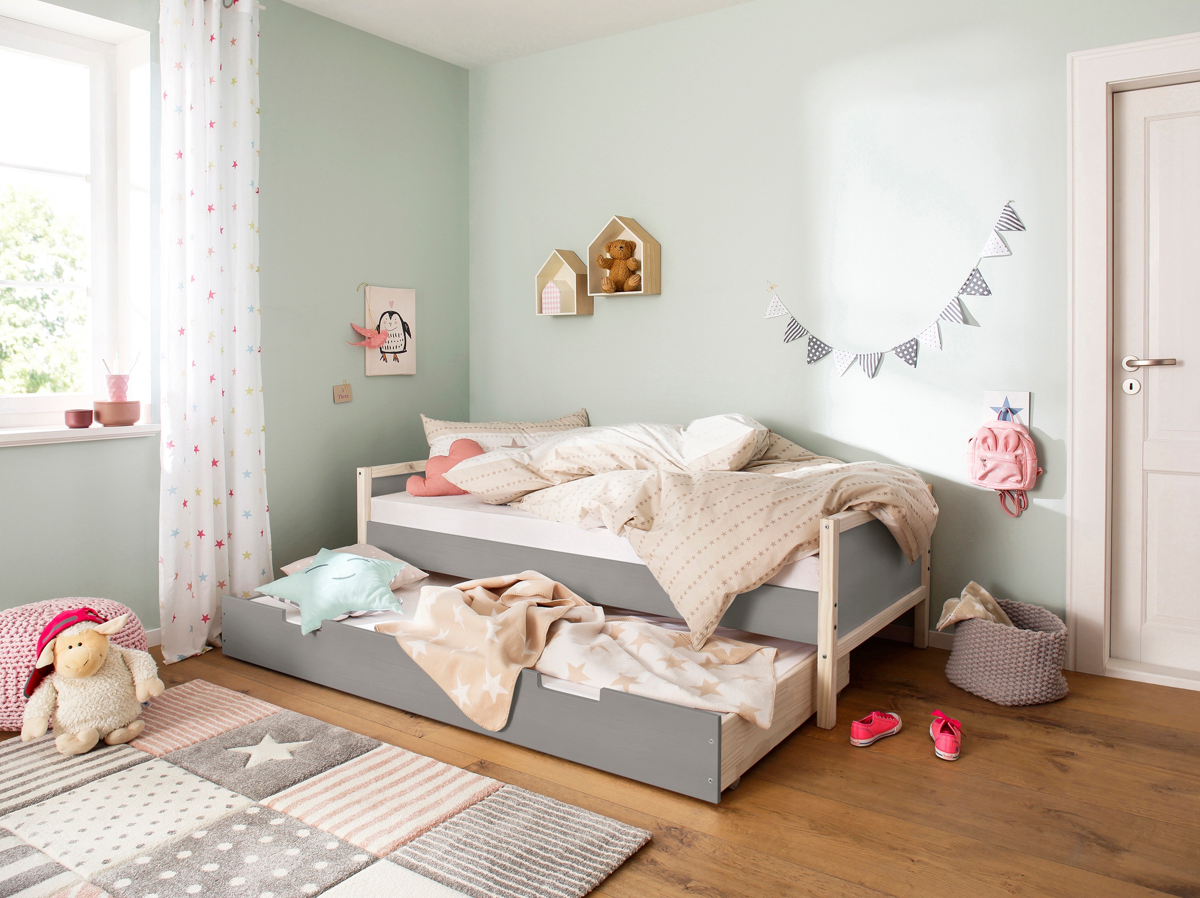 Image of Lüttenhütt Bettschubkasten »Janne«, aus schönem massivem Kiefernholz und MDF, ausziehbare Schlafgelegenheit für Gäste, inklusive Lattenrost, in verschiedenen Farbvarianten erhältlich, Liegefläche 90x190 cm bei Ackermann Versand Schweiz