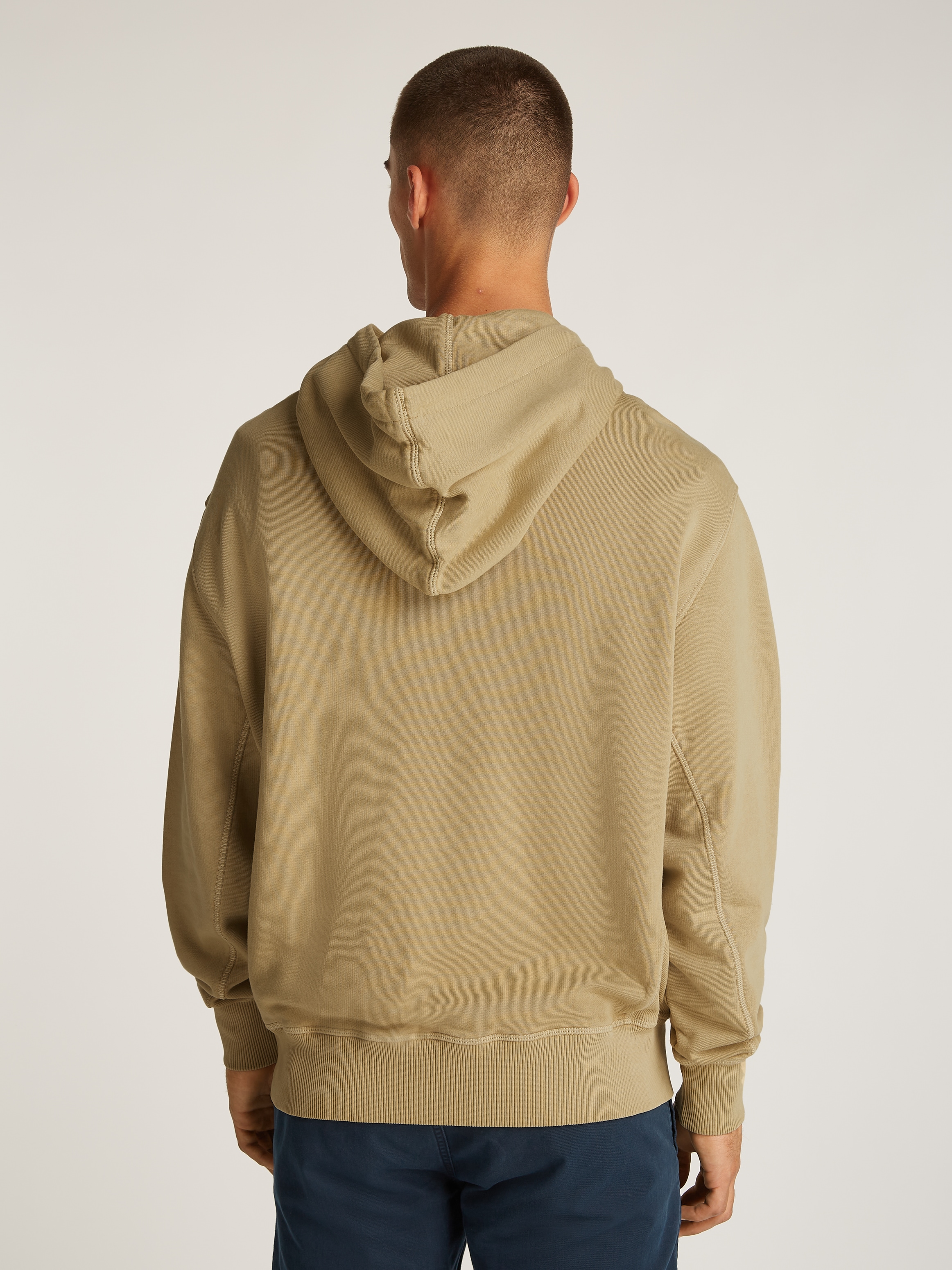 Tommy Jeans Hoodie »TJM RLX TJ LABEL HOODIE«, mit grosser Logostickerei