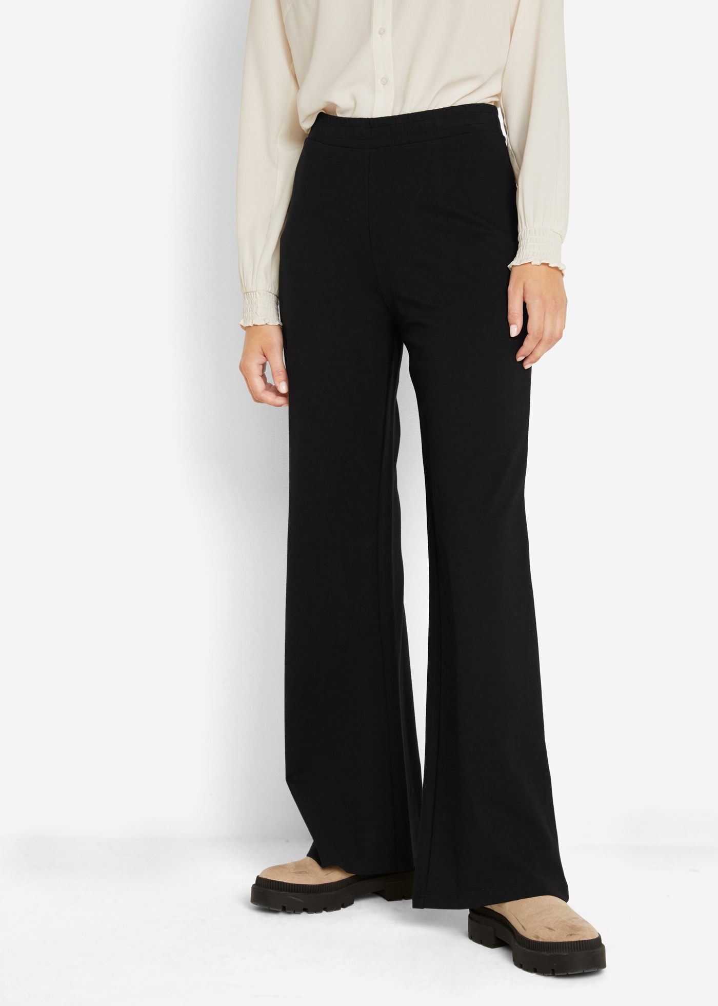 Image of bonprix Schlupfhose "Weite Hose mit Gummibund aus Viskosemix" aus Viskosemix, mit Gummibund, Loose fit Passform, Casual Stil