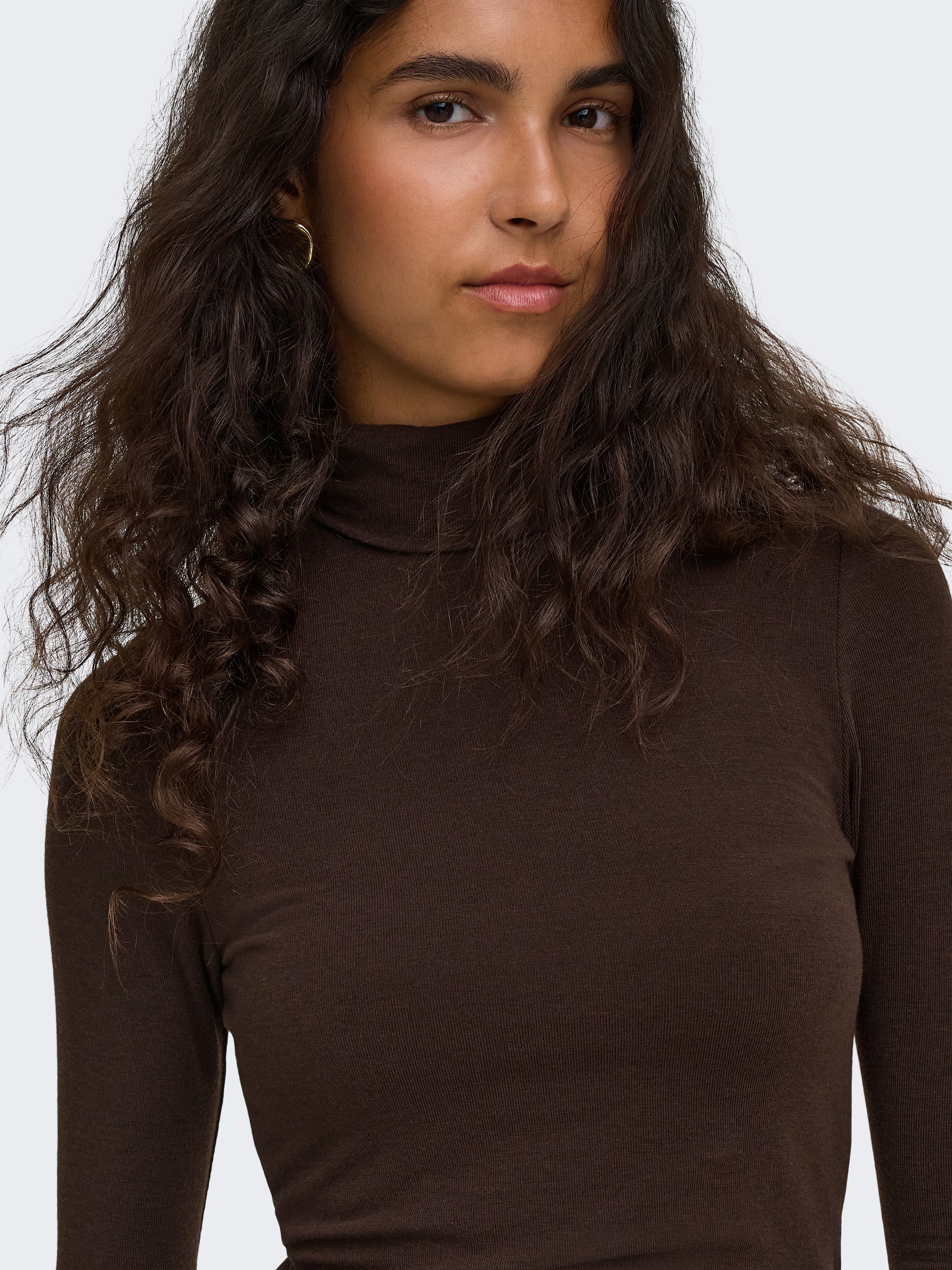 ONLY T-shirt à col roulé »ONLGLAMOUR L/S ROLL-NECK TOP JRS NOOS« Mélange de matières, coupe slim