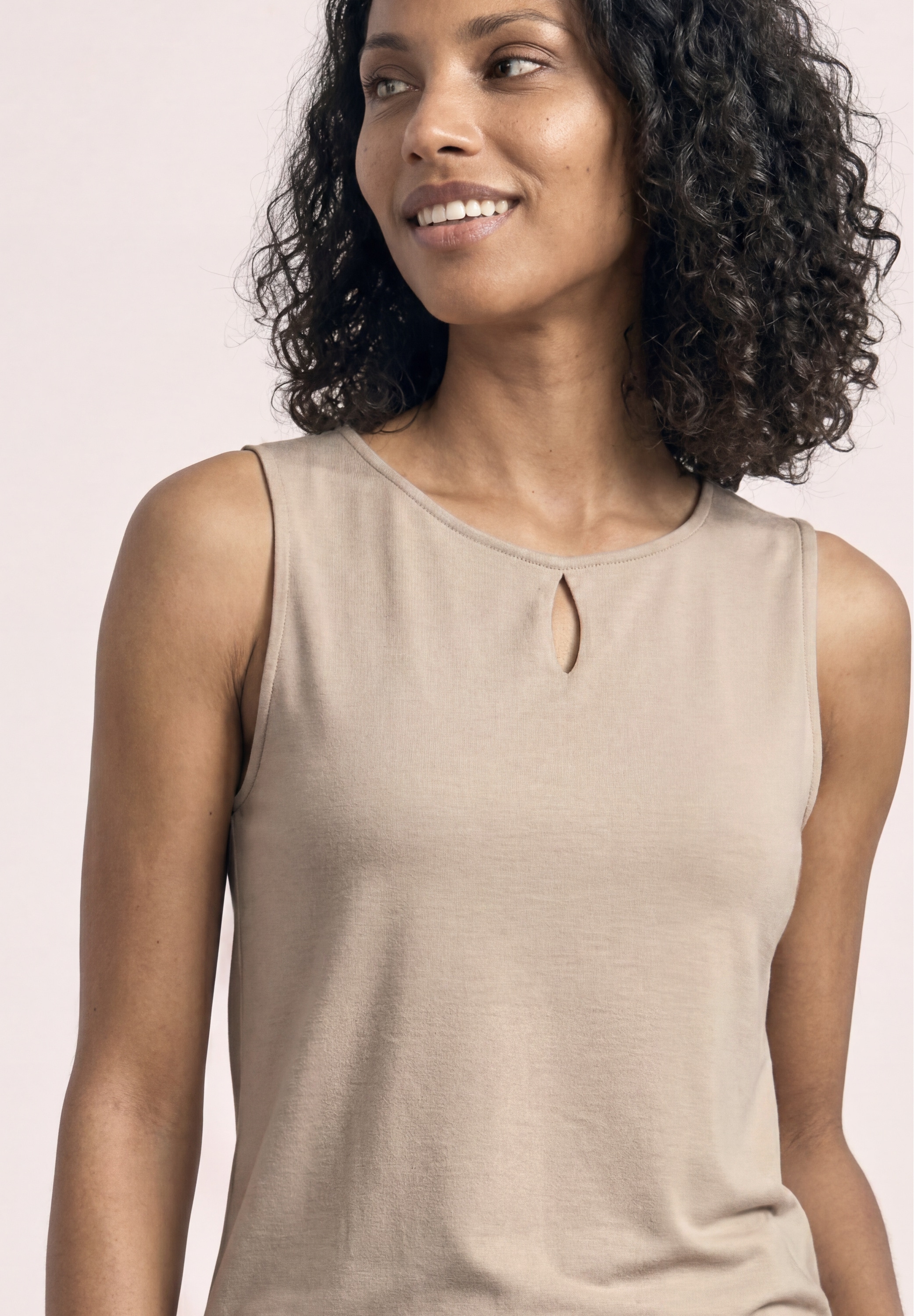 STREET ONE Shirttop und Cut-Out-Detail