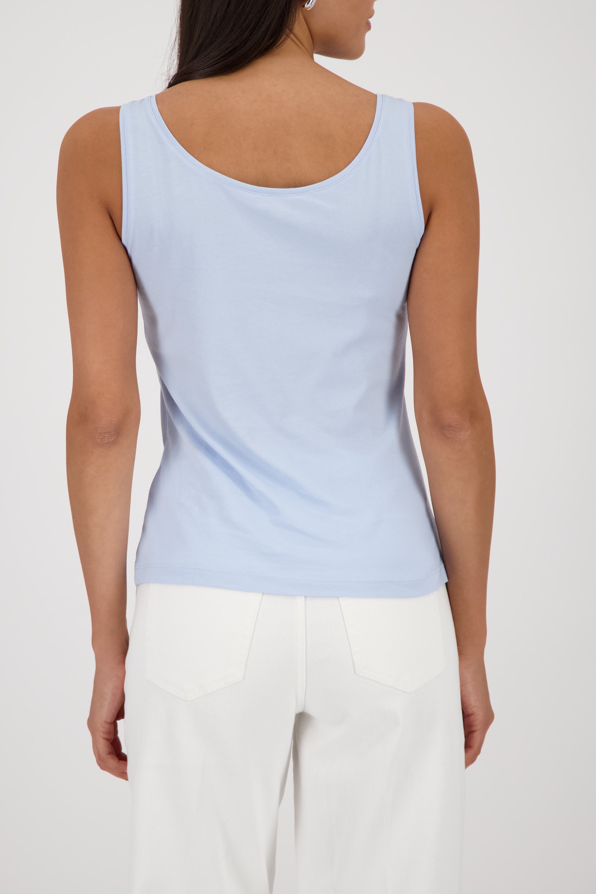 Monari Débardeur »Top Basic« Körpernahe Passform mit tiefem Rundhalsausschnitt