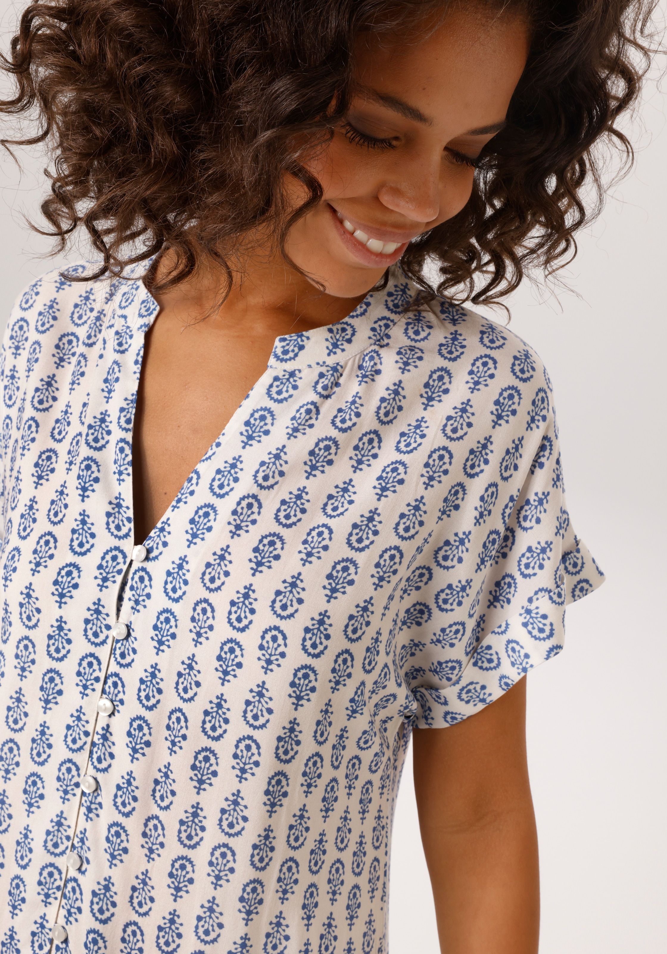 Aniston CASUAL Robe d'été mit nostalgischen Porzellan-Druck - NEUE KOLLEKTION