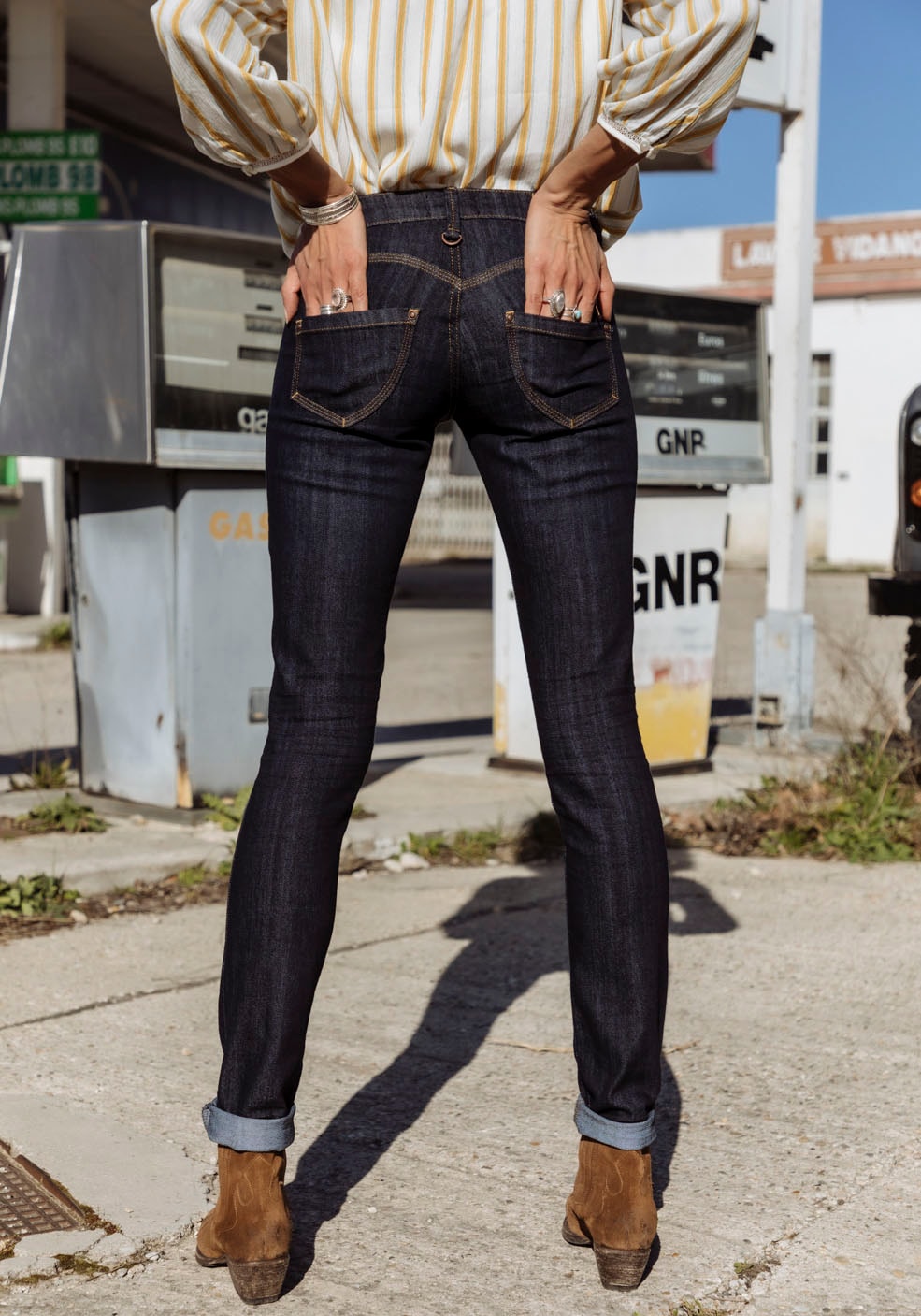 ♕ Freeman T. Porter vielen kaufen »Alexa SDM«, Slim-fit-Jeans Passse und Herzform in versandkostenfrei liebevollen mit Details
