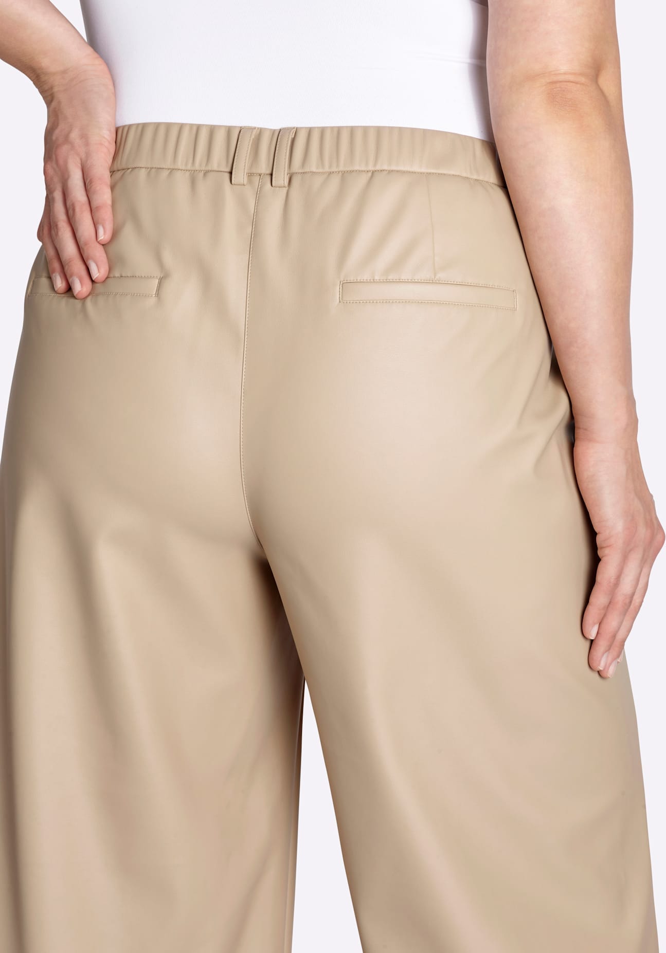 Sheego Pantalon imitation cuir