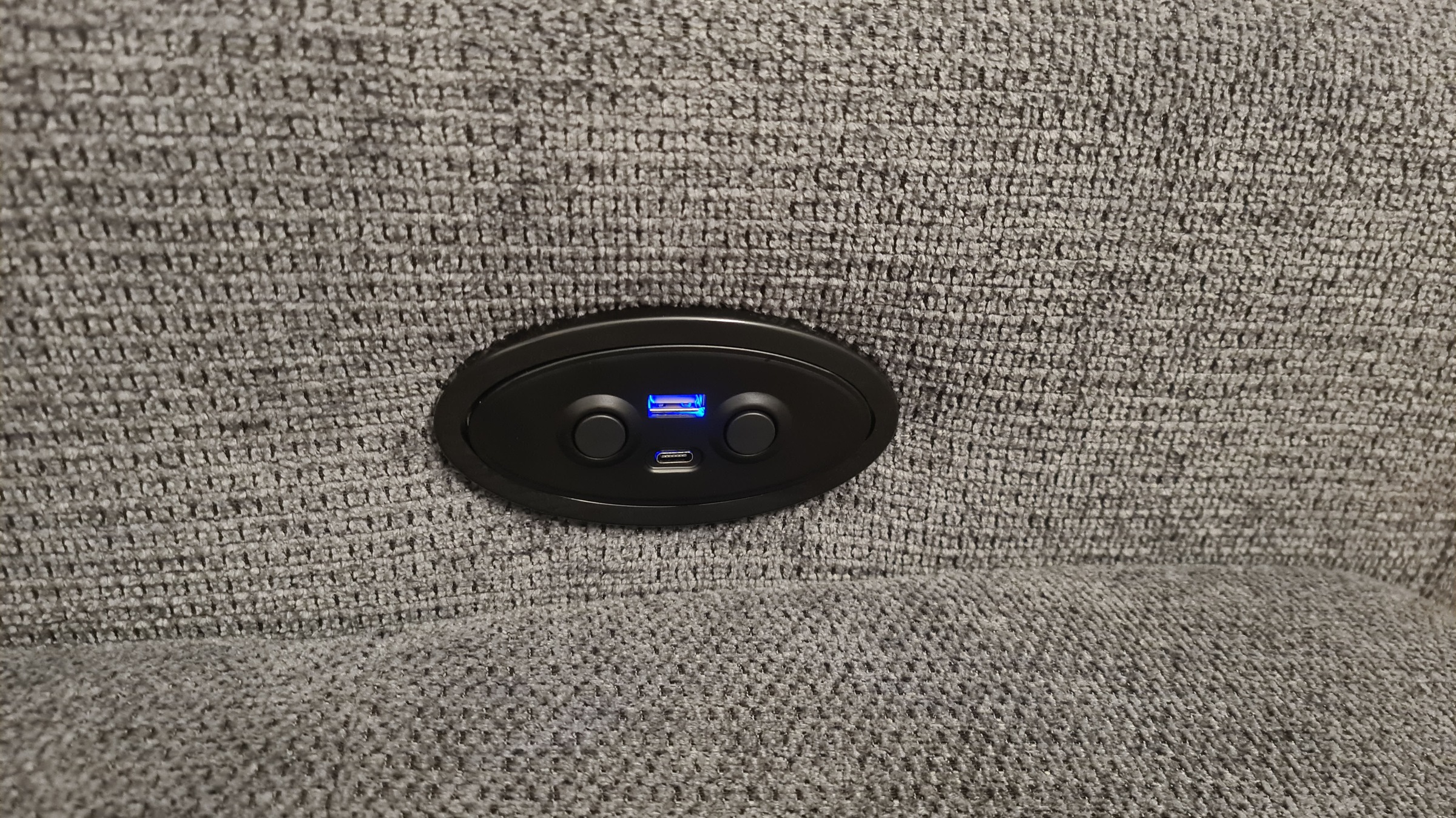 ED EXCITING DESIGN Canapé d'angle »Sydney L-Form mit Bettfunktion, Bettkasten, Kopfteilverstellung« motorischer Sitztiefenverstellung, USB-Port & 2 Zierkissen