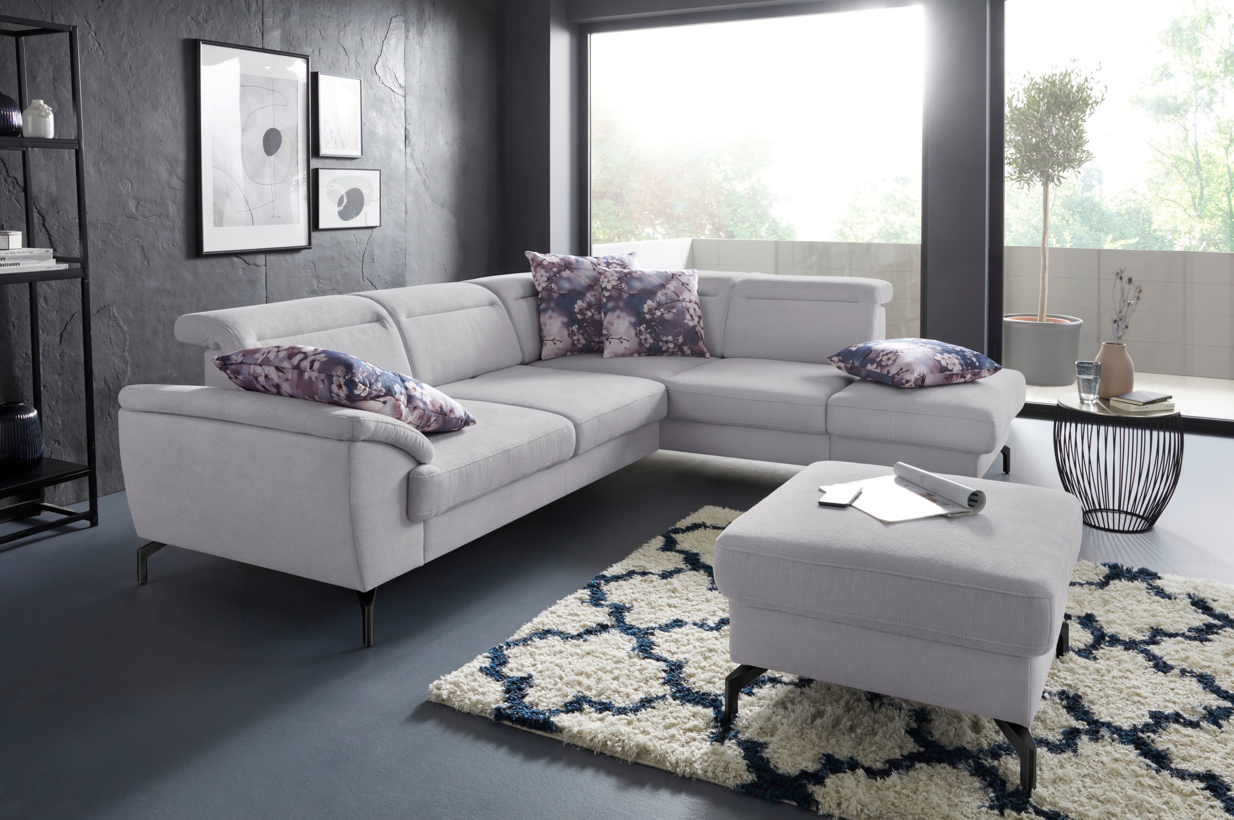sit&more Ecksofa »Percy L-Form«, 15 cm Fusshöhe, Sitztiefenverstellung, wahlweise in 2 Fussfarben