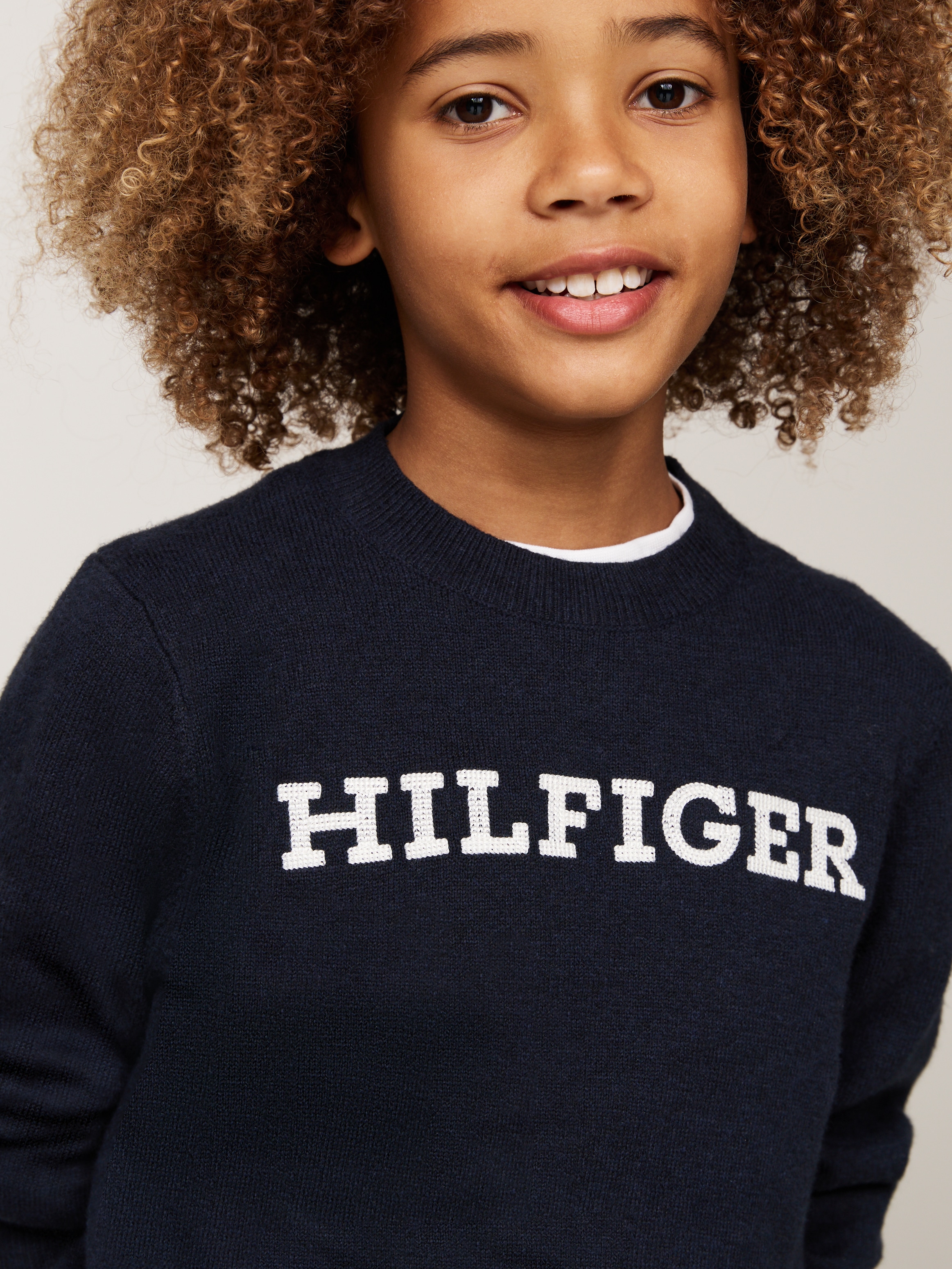 Tommy Hilfiger Strickpullover »MONOTYPE REGULAR SWEATER«, mit aufgesticktem Logo