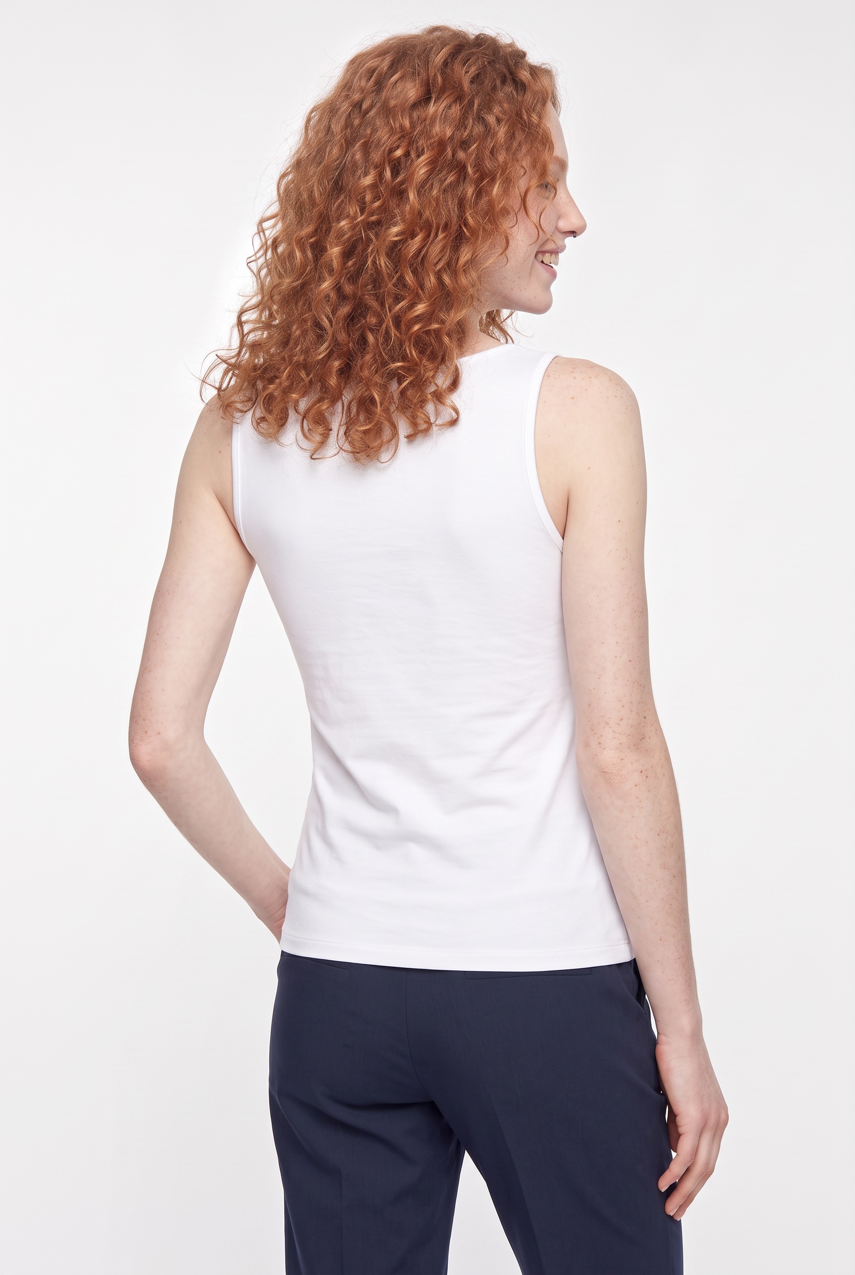 pieces T-shirt en V »PCMALIVA SL V-NECK TOP JRS NOOS BC« avec fronces au niveau de la poitrine