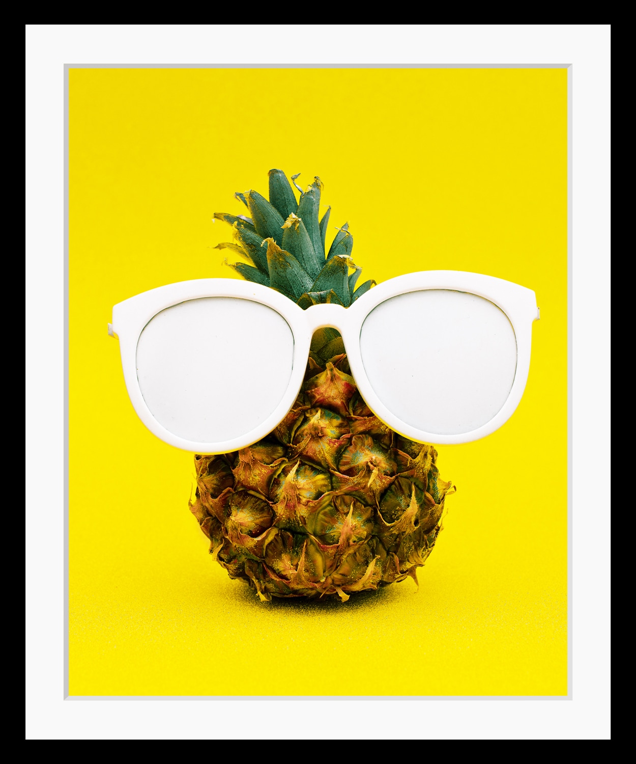 Image of queence Bild "Alessio" Ananas Kunst Lebensmittel Obst Obst Bilder HD Premium Poster-Druck inkl. Holzrahmen