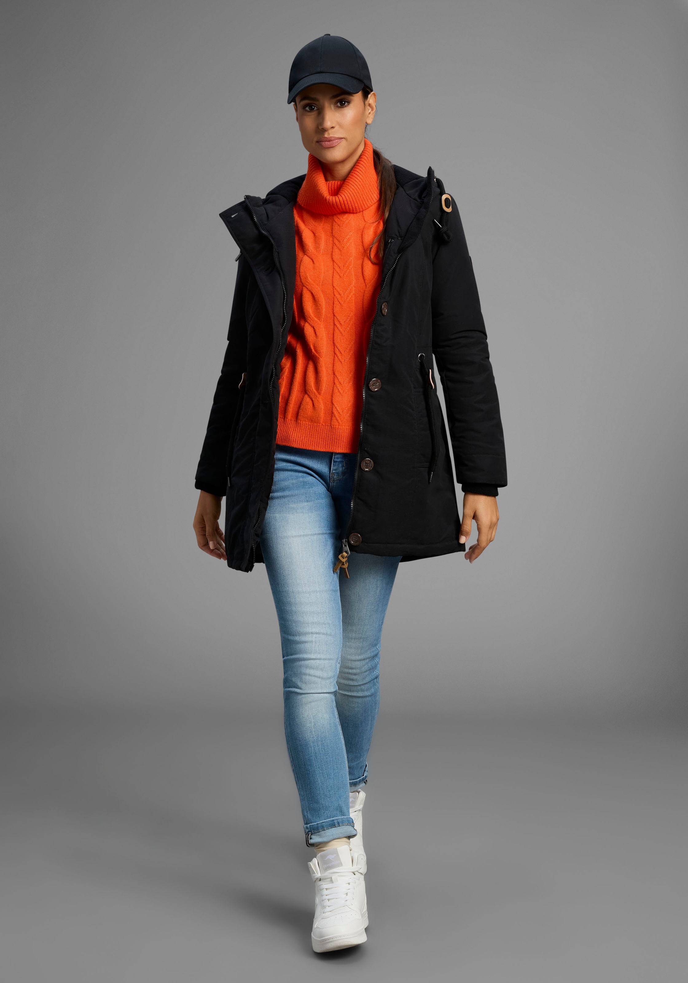 KangaROOS Winterjacke mit Kapuze für die kalte Jahreszeit,  aus leichtem Webstoff,  modisch