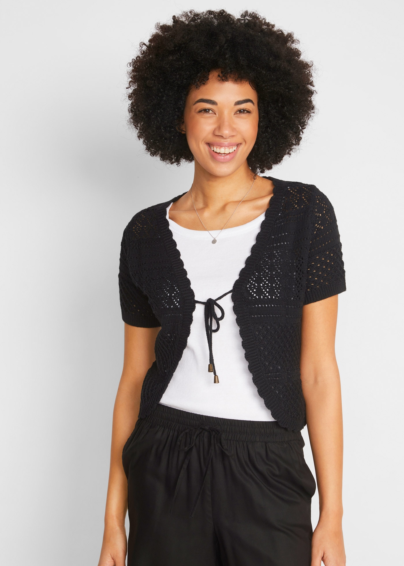 Image of bonprix Bolero figurbetonte Slim fit Schnittform, feines Ajour-Strickmuster