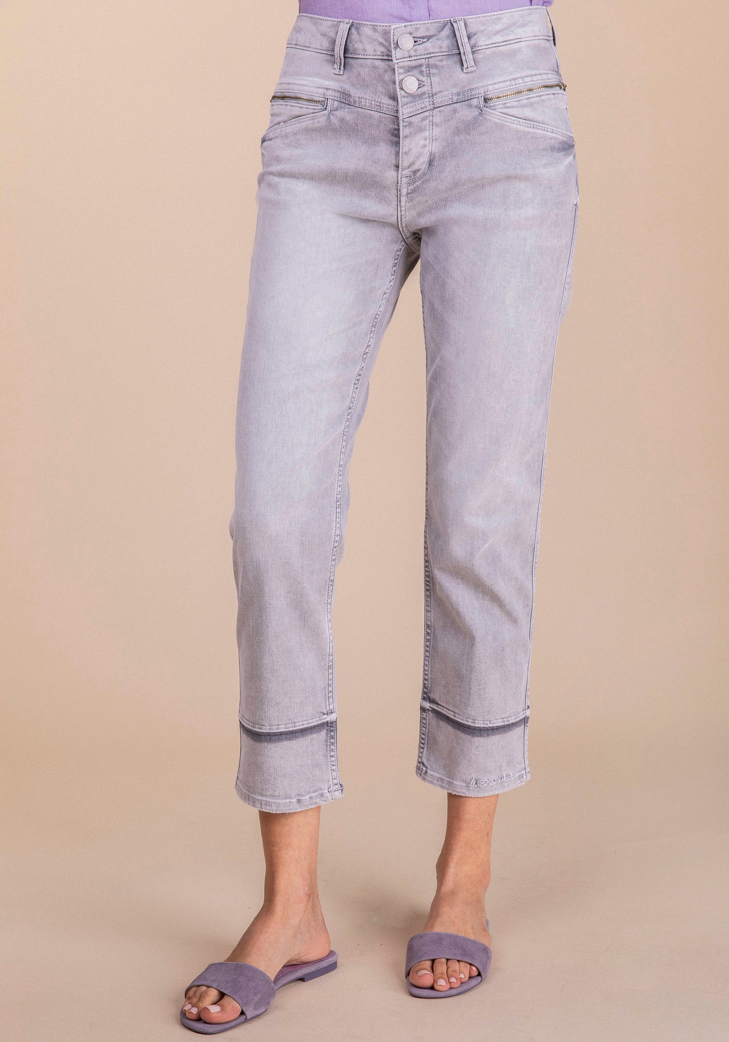 BLUE FIRE Ankle-Jeans »Julie straight«, mit V-Passe vorne und 2-Knopf Verschluss kaufen