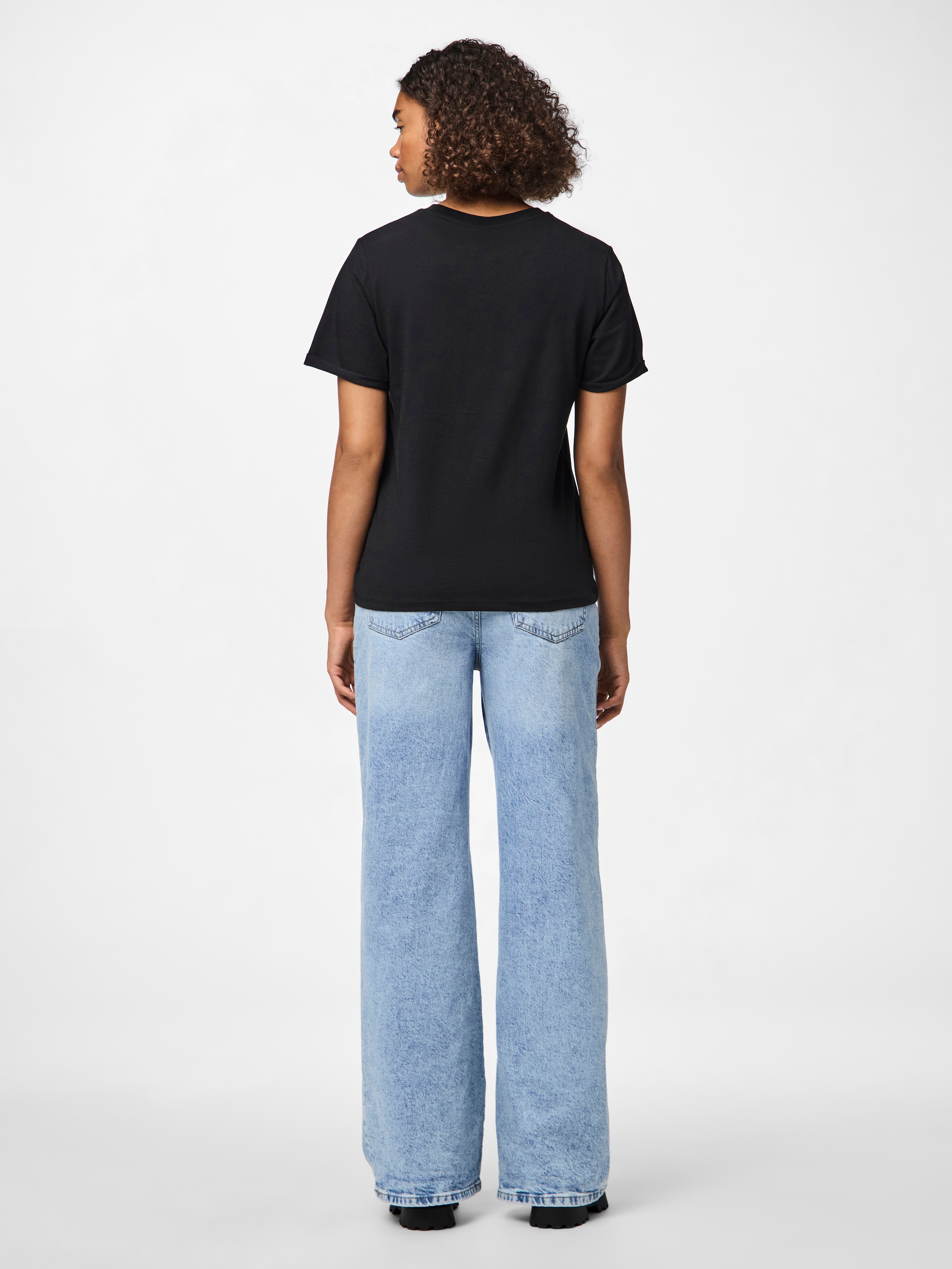 pieces Shirt à col rond »PCRIA SS FOLD UP SOLID TEE NOOS BC«