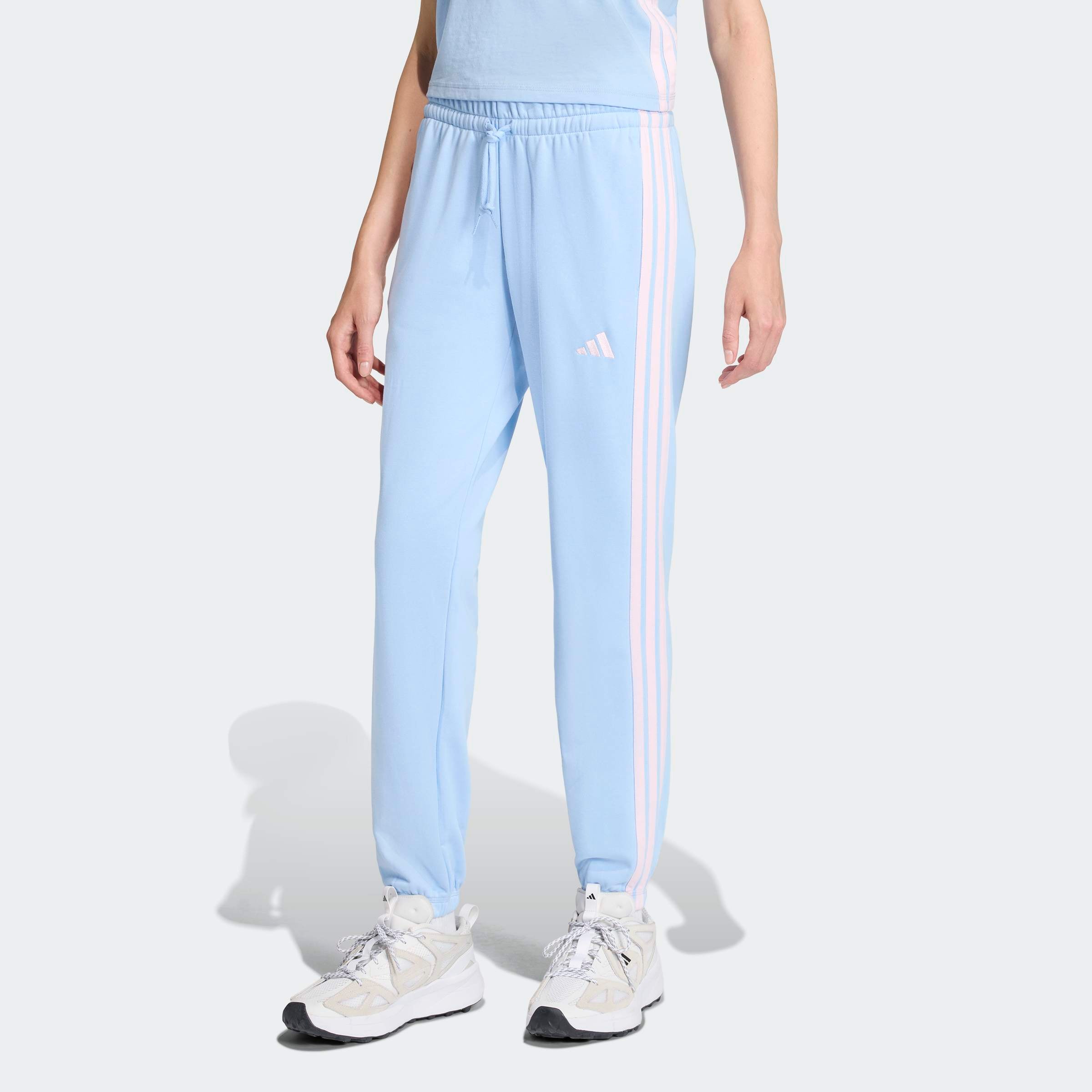 adidas Sportswear Sporthose »ESSENTIALS 3-STREIFEN FRENCH TERRY CUFFED«  Reguläre Passform, mittelhoher Bund, weiches French Terry Material