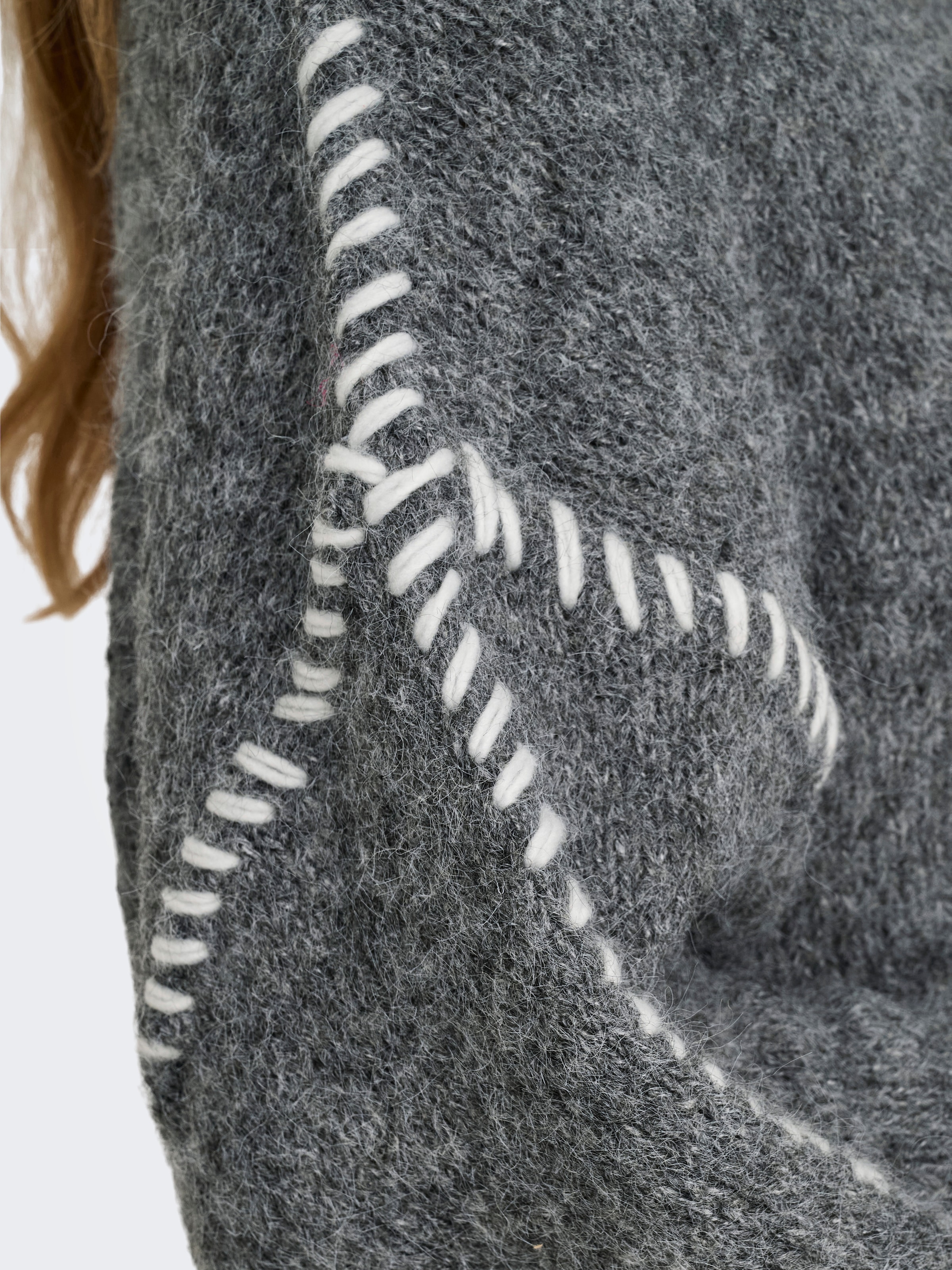 JDY Rundhalspullover »JDYZOEY LIFE L/S ON STITCH PULL KNT NOOS« mit dekorativen Ziernähten