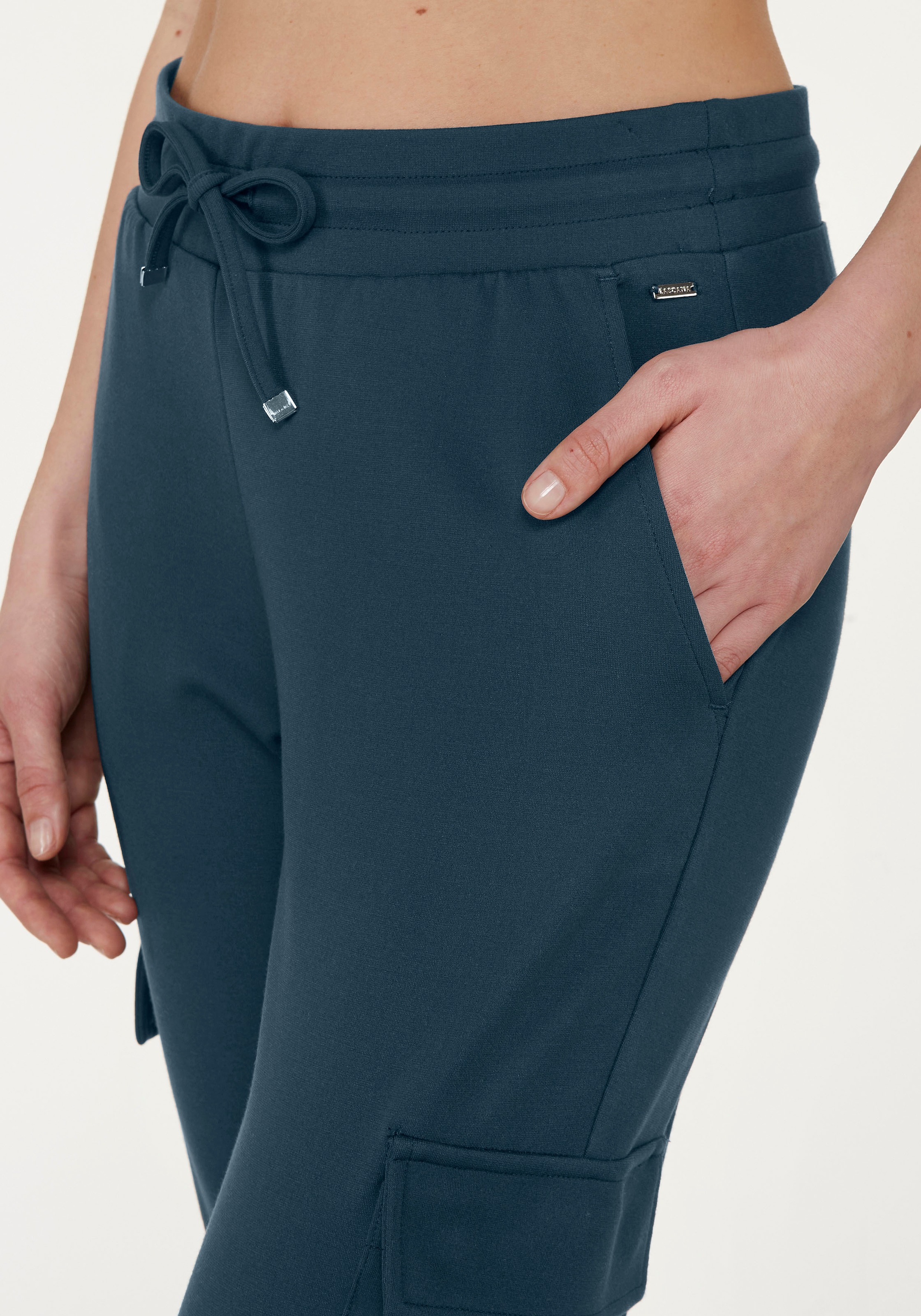 LASCANA Pantalon cargo  en matière fluide et douce, vêtements d’intérieur