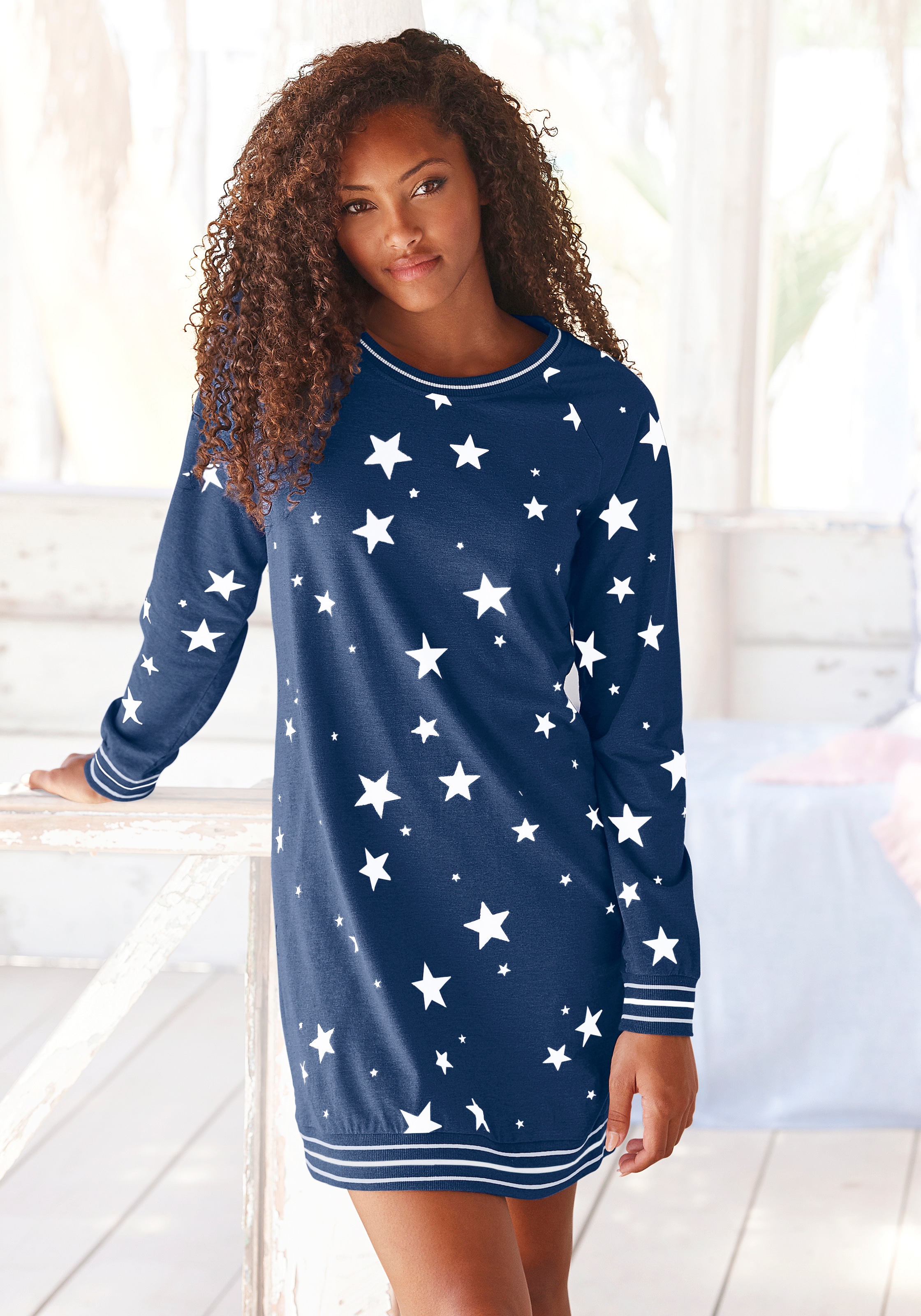 Image of Vivance Dreams Sleepshirt, mit angesagtem Sternedruck bei Ackermann Versand Schweiz