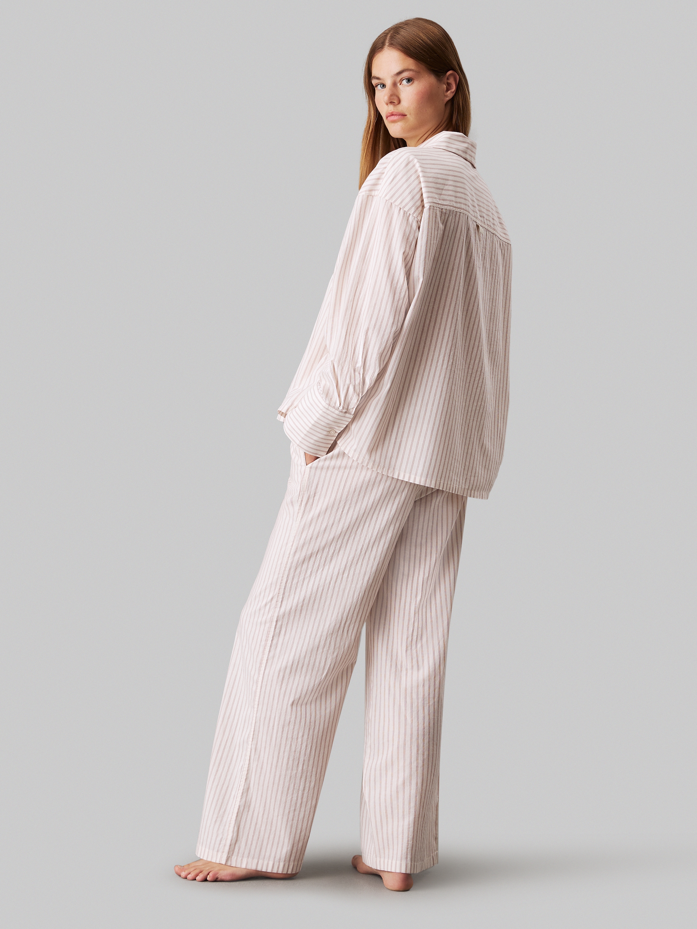 Calvin Klein Underwear Pyjama »L/S BUTTONDOWN & PANT«, mit dezentem Streifenmuster