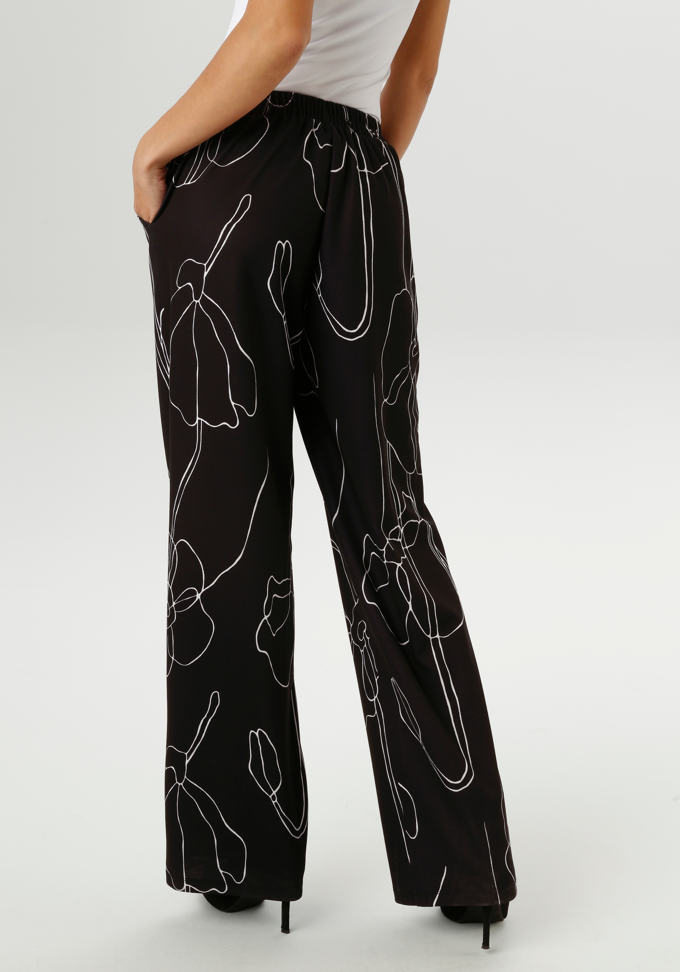 Aniston SELECTED Schlupfhose, mit trendigem Allover-Druck - NEUE KOLLEKTION