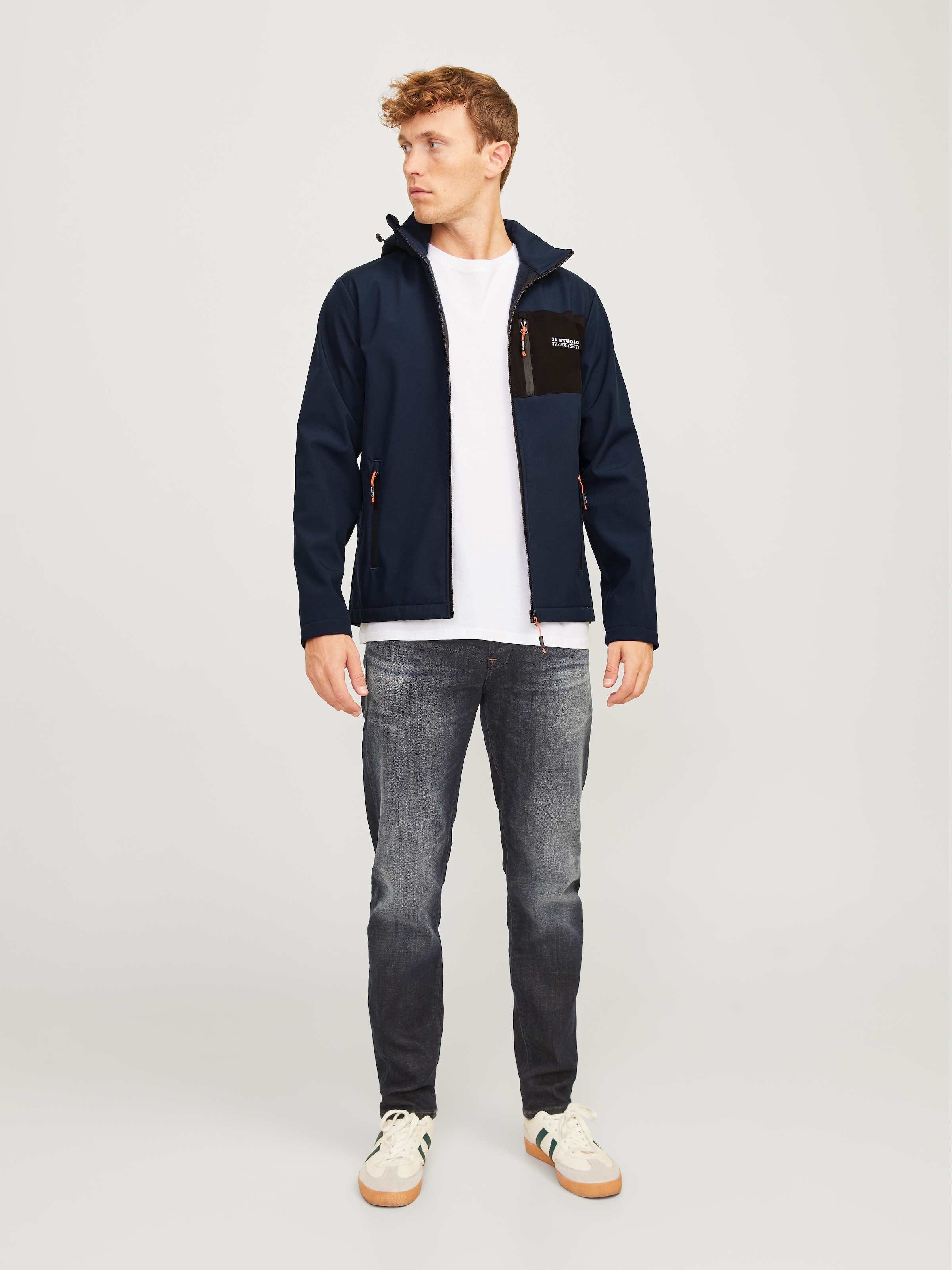 Jack & Jones Softshelljacke »JJTAYLOR SOFTSHELL JACKET«, mit Kapuze