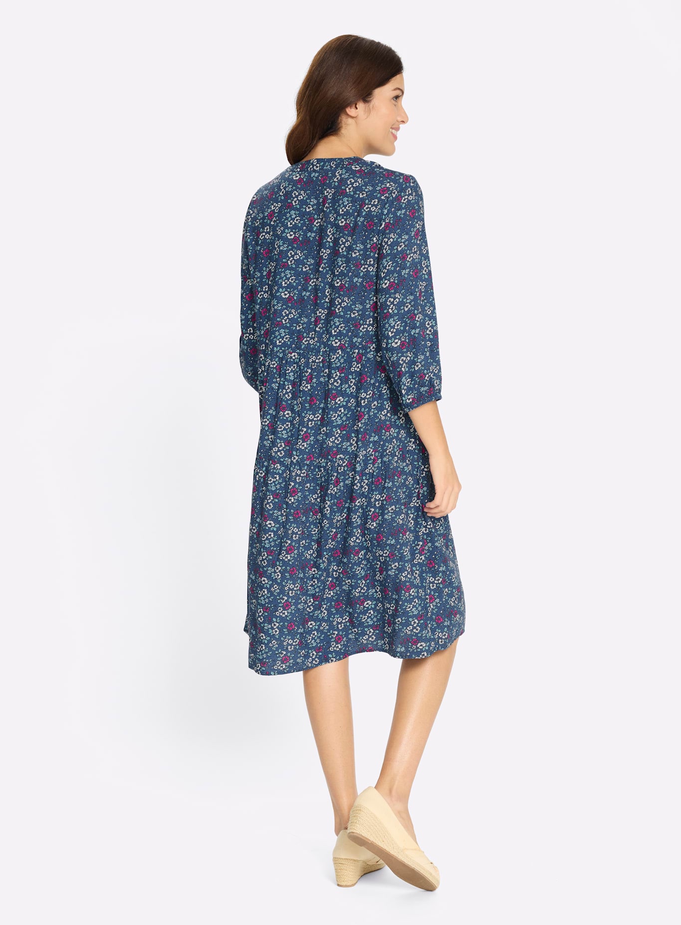 Classic Basics Robe en ligne A »Stufenkleid«