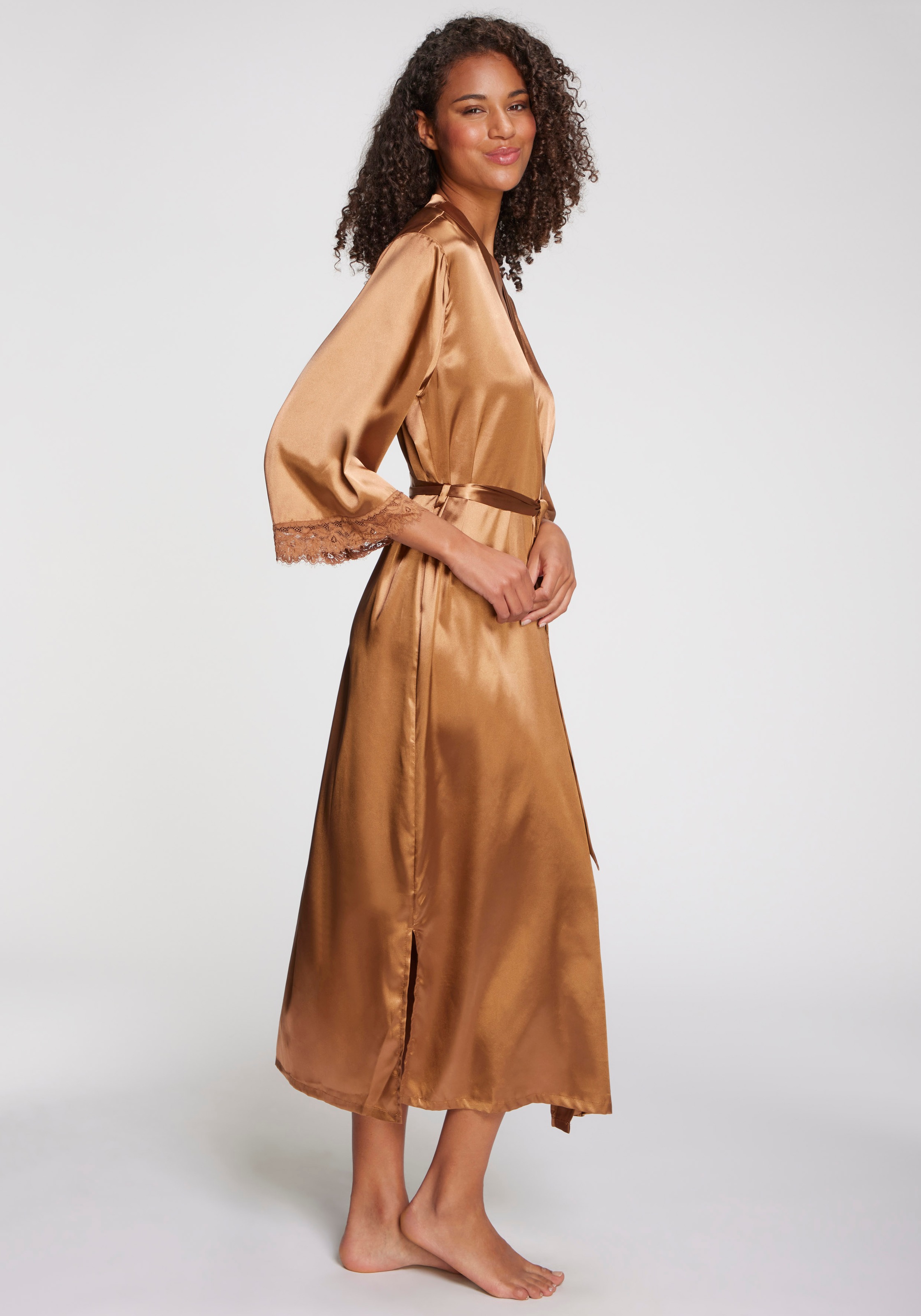 LASCANA Kimono 1-teilig,  Mit spitze besetzte Ärmel