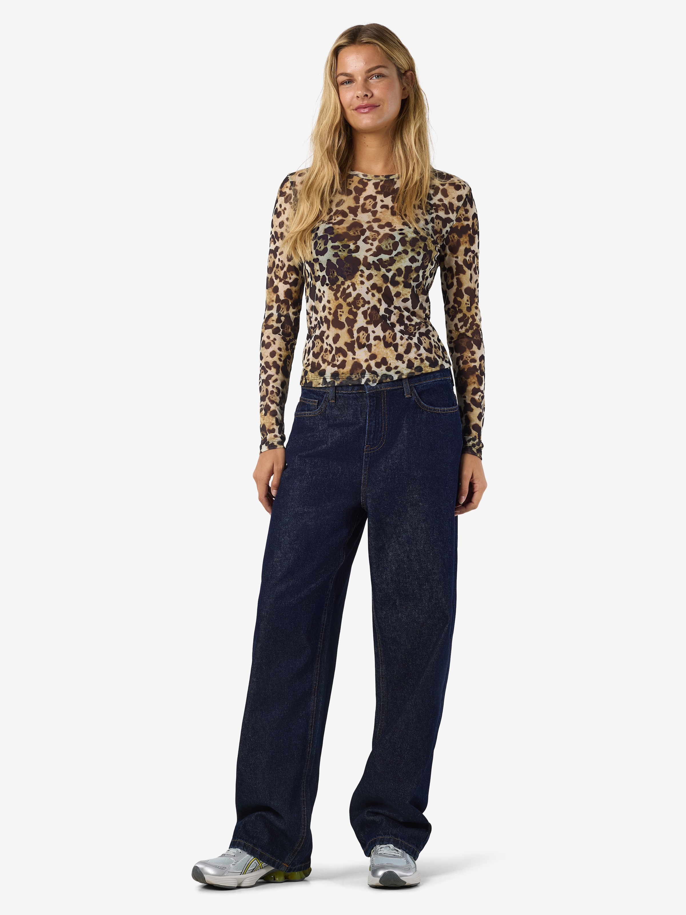 Noisy may T-shirt en résille »NMJUDITH L/S MESH TOP BG NOOS« transparent