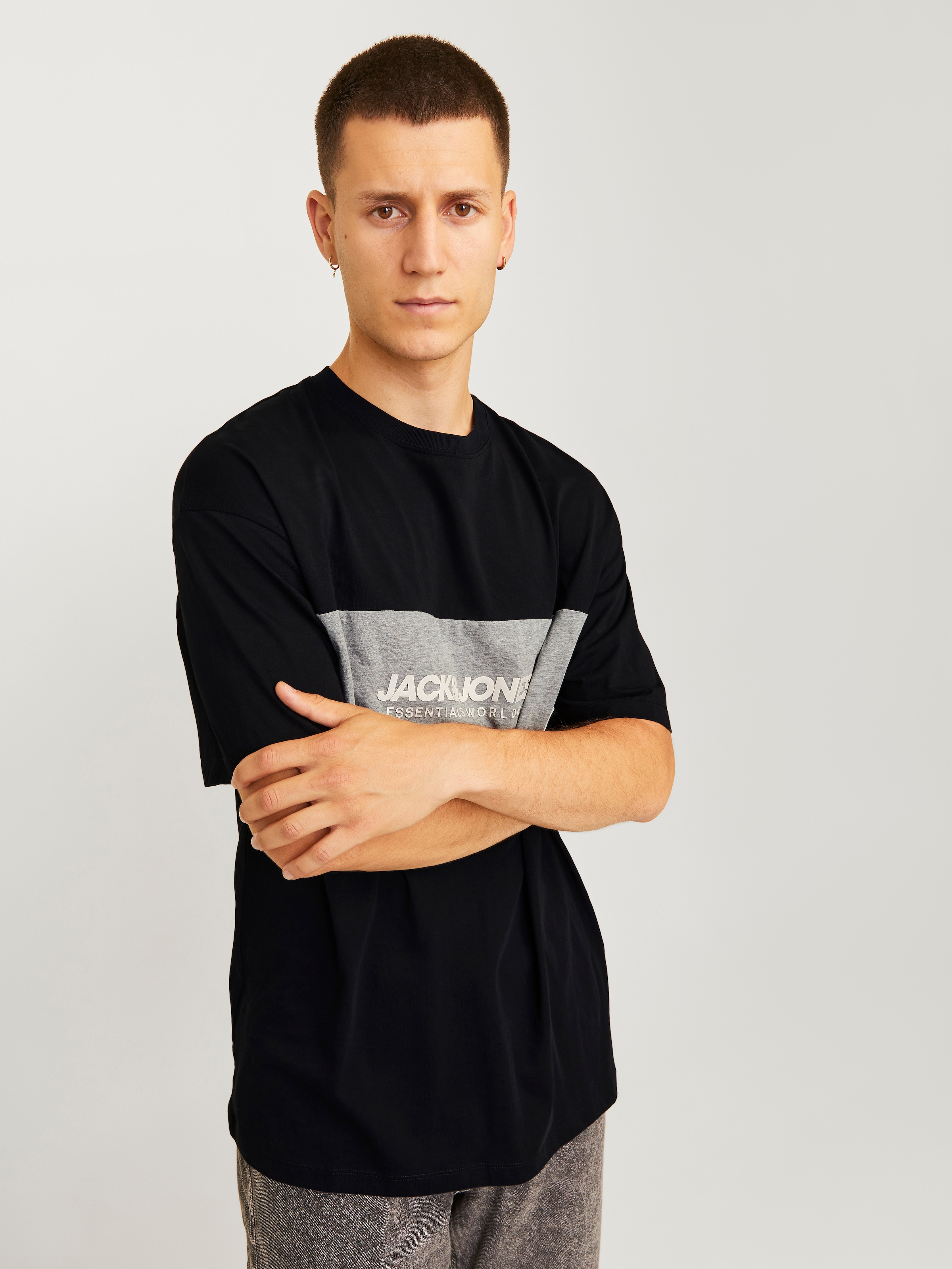 Jack & Jones Shirt à col rond »JJELEGACY BLOCKING TEE SS O-NECK NOOS«
