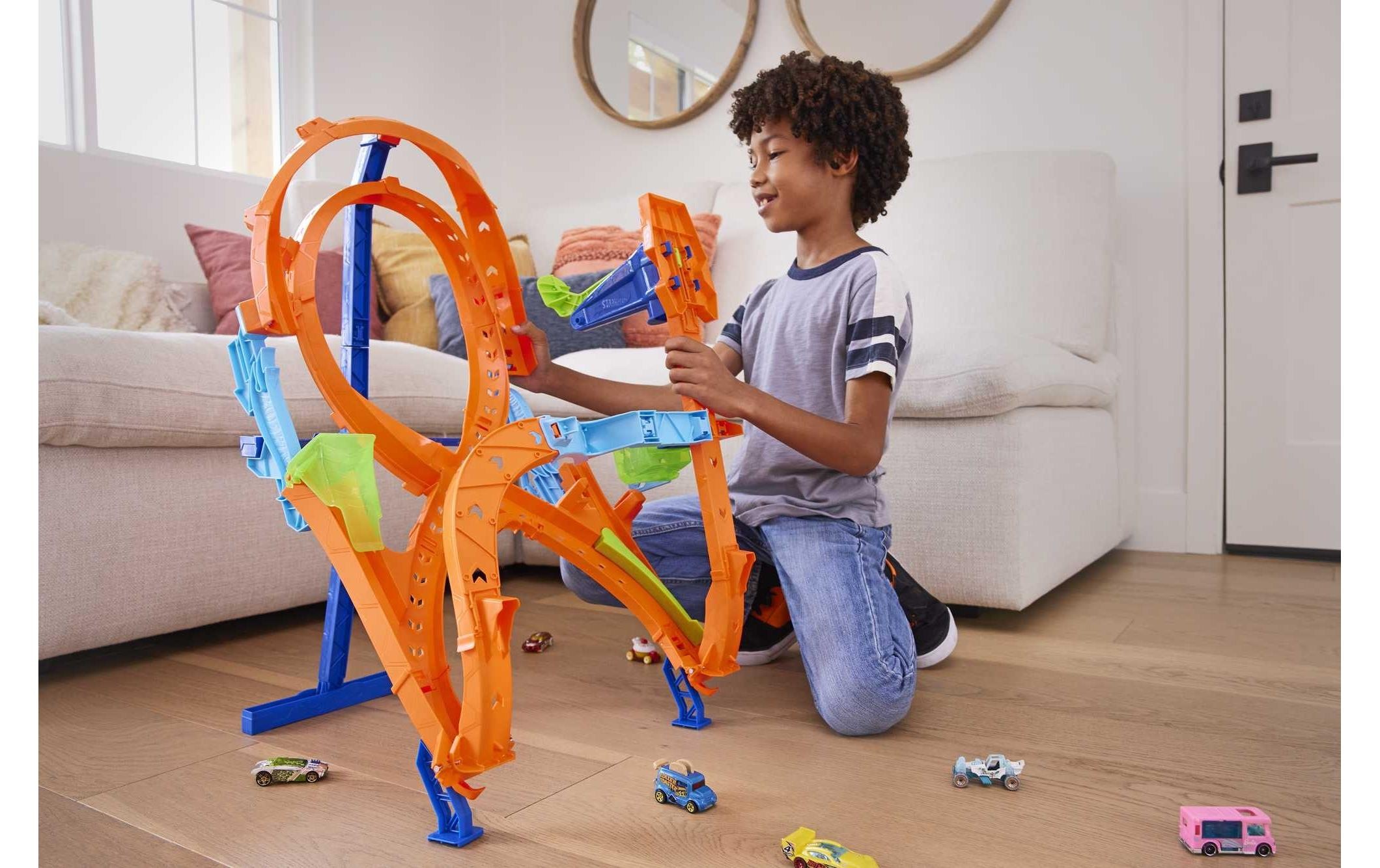 Hot Wheels Autorennbahn »Action Cars Hot Wheels Action vertikaler 8er-Kurvensprung«