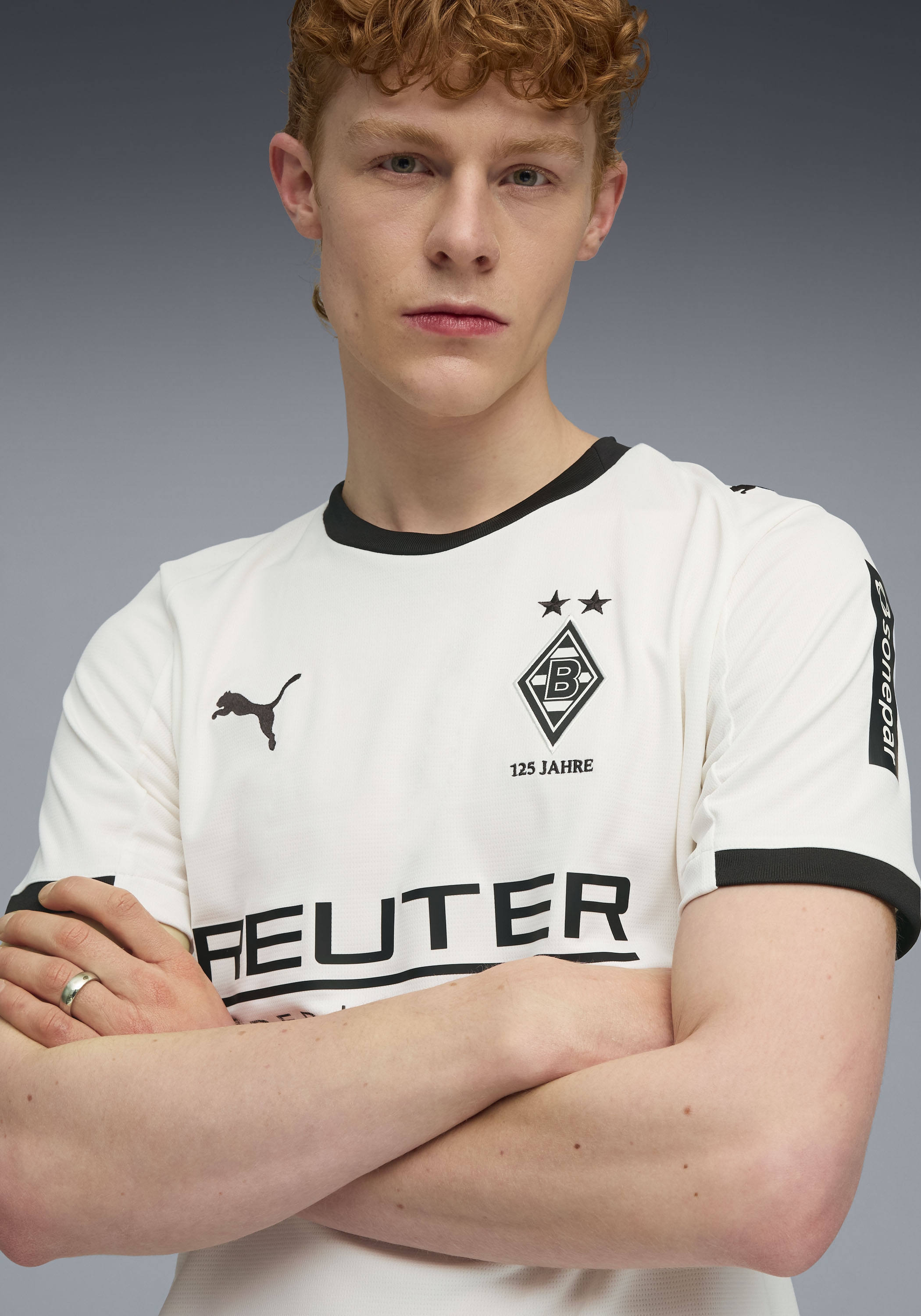 PUMA Fussballtrikot »BMG HOME JERSEY REPLICA« Regular Fit, sportlicher Stil, mit DryCELL-Technologie