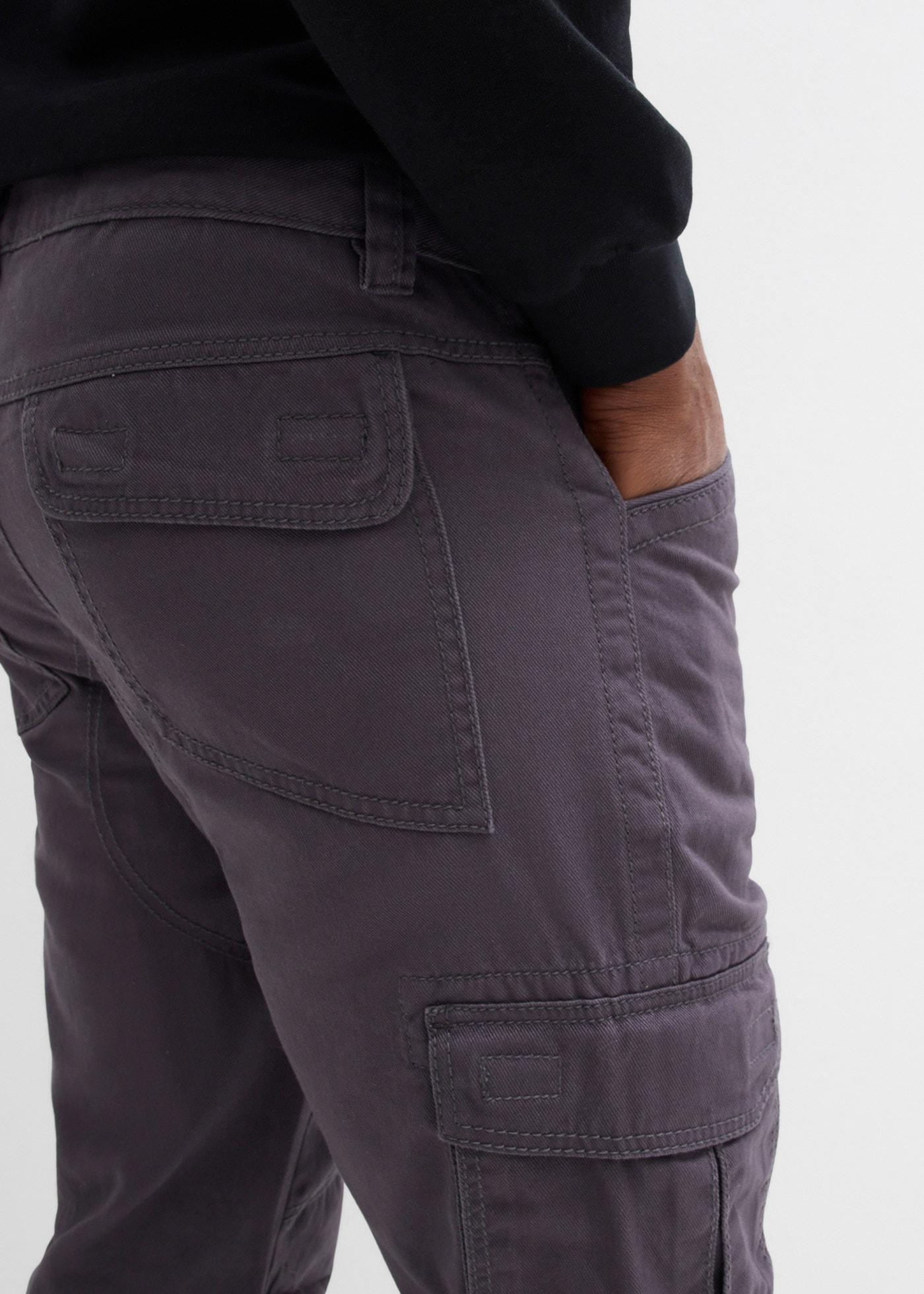 bonprix Pantalon cargo  aus Baumwolle, mit Reissverschlussdetail, relaxed fit Passform