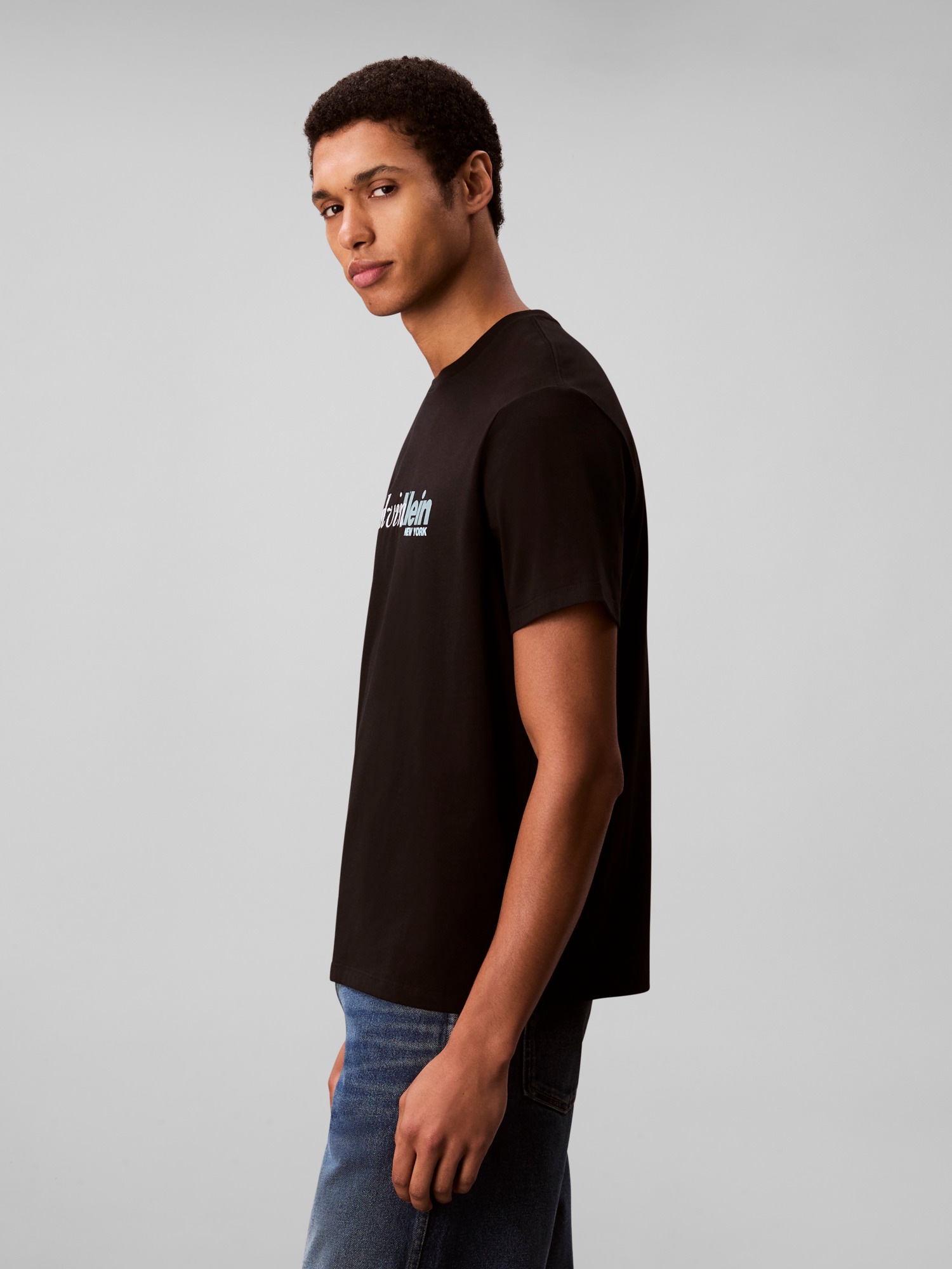 Calvin Klein T-Shirt »SS 20S EU CALVIN CURSIVE GRAPHIC«, Mit Rundhalsausschnitt, regular fit