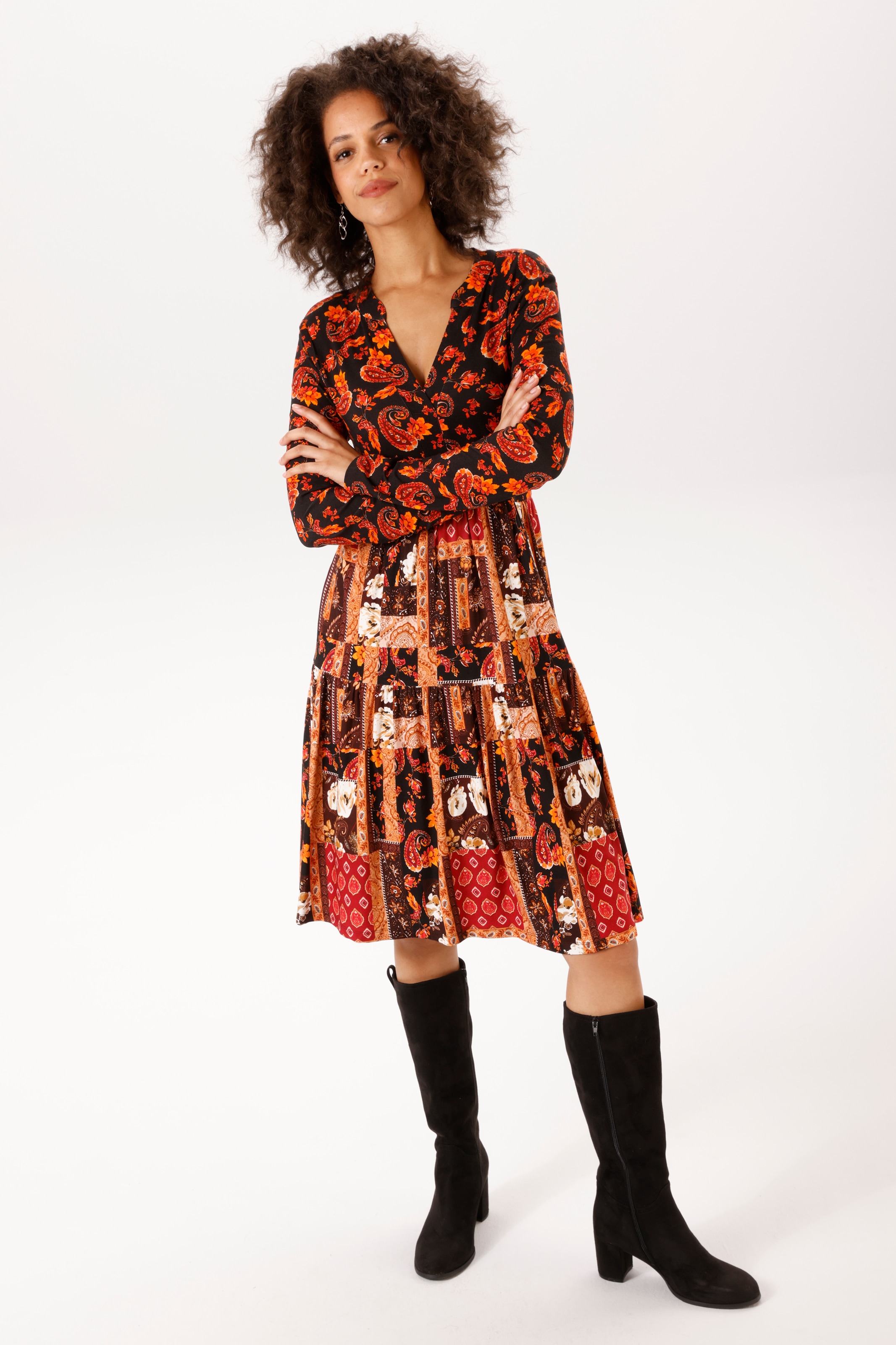 Image of Aniston CASUAL Jerseykleid im farbenfrohen Muster-Mix - NEUE KOLLEKTION