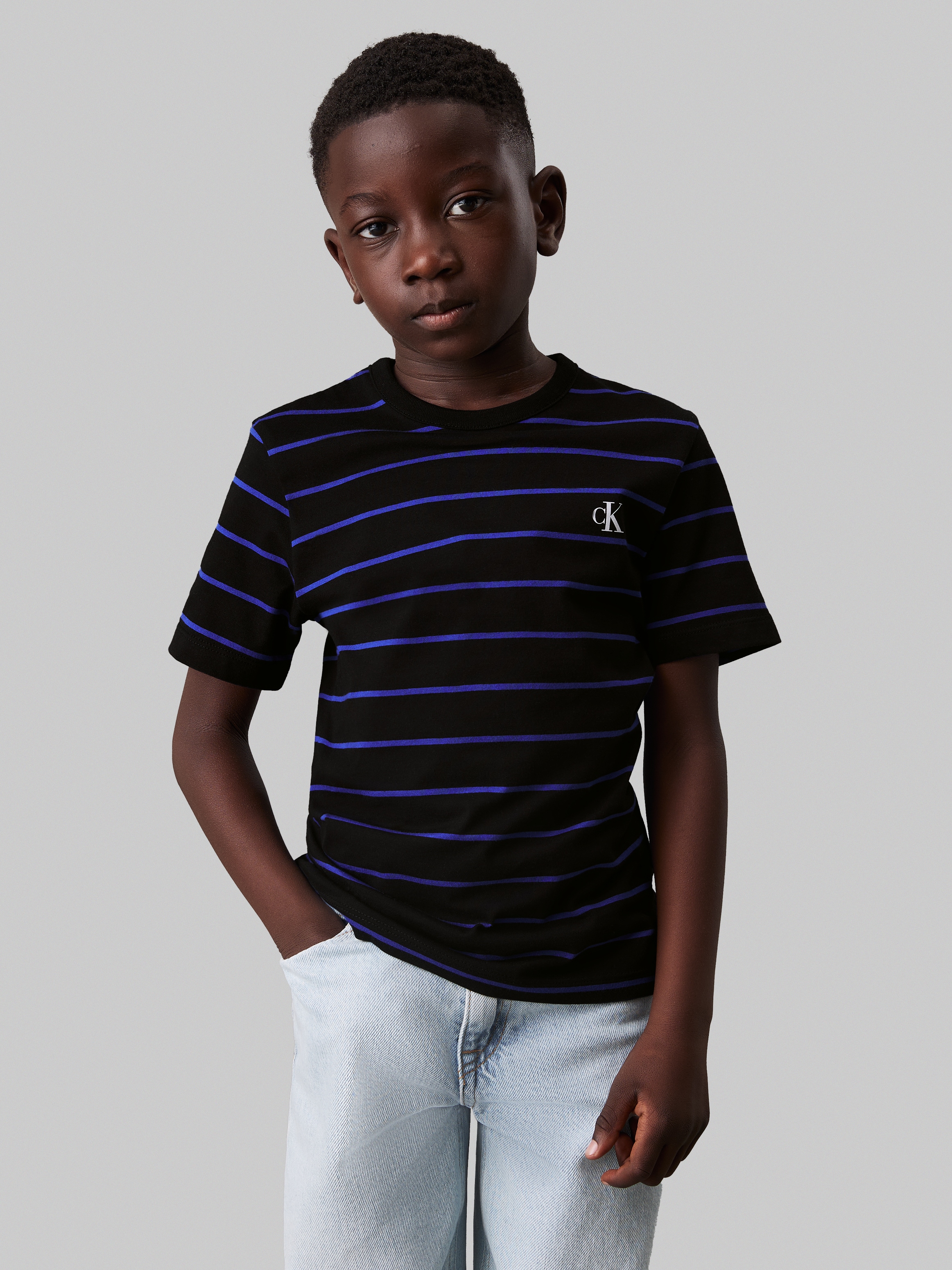 Calvin Klein Jeans T-Shirt »Striped 2P Reg. T-Shirt«, für Kinder bis 16 Jahre und mit Logopatch