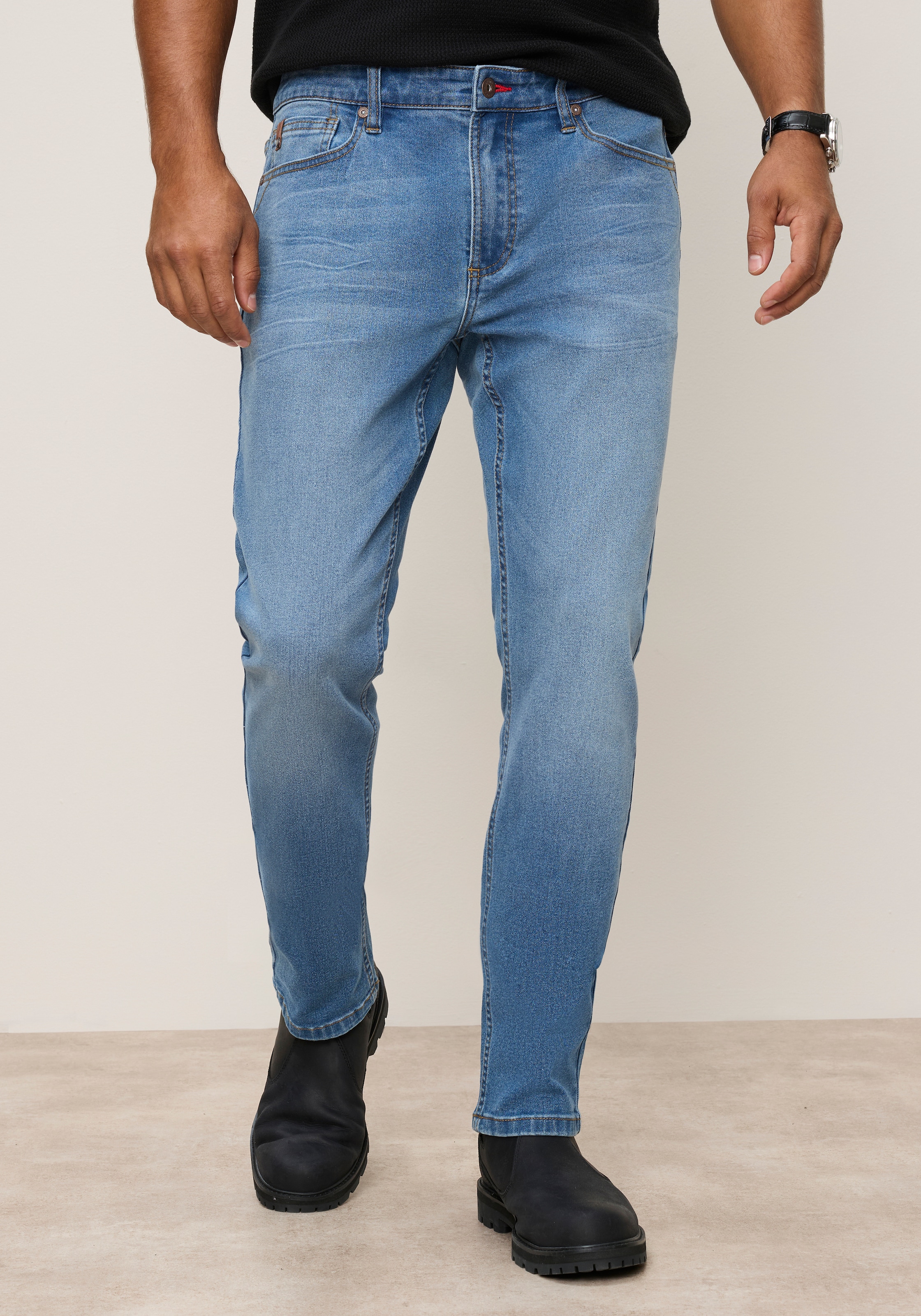 Bruno Banani Slim-fit-Jeans "Liam" mit schmaler Beinform, niedrige Leibhöhe, in 32 und 34 Inch