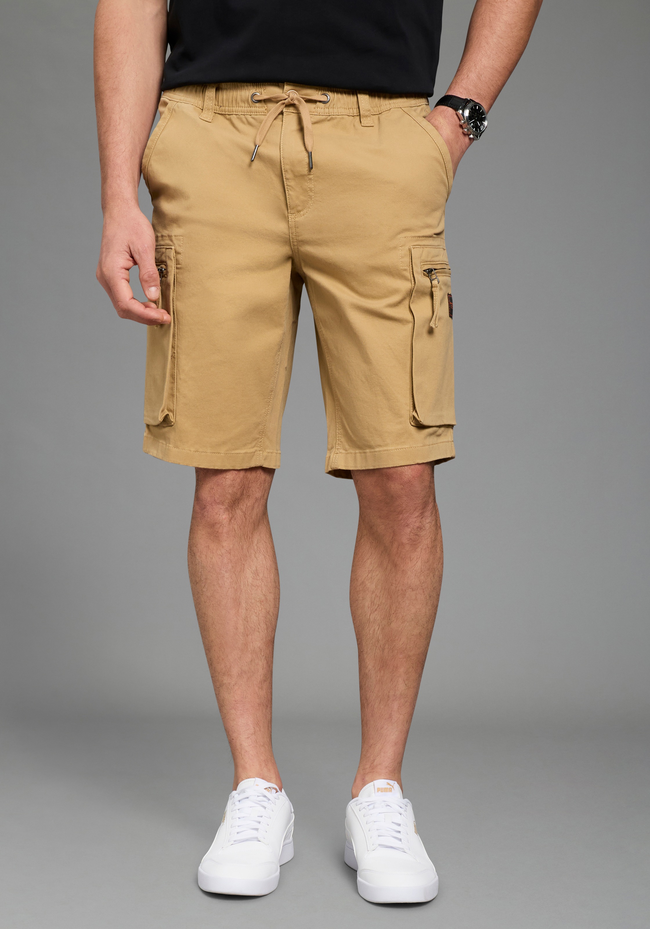 Image of Bruno Banani Cargoshorts "Dehnbund" Cargohose mit geradem Bein, mit Bindeband am Bund