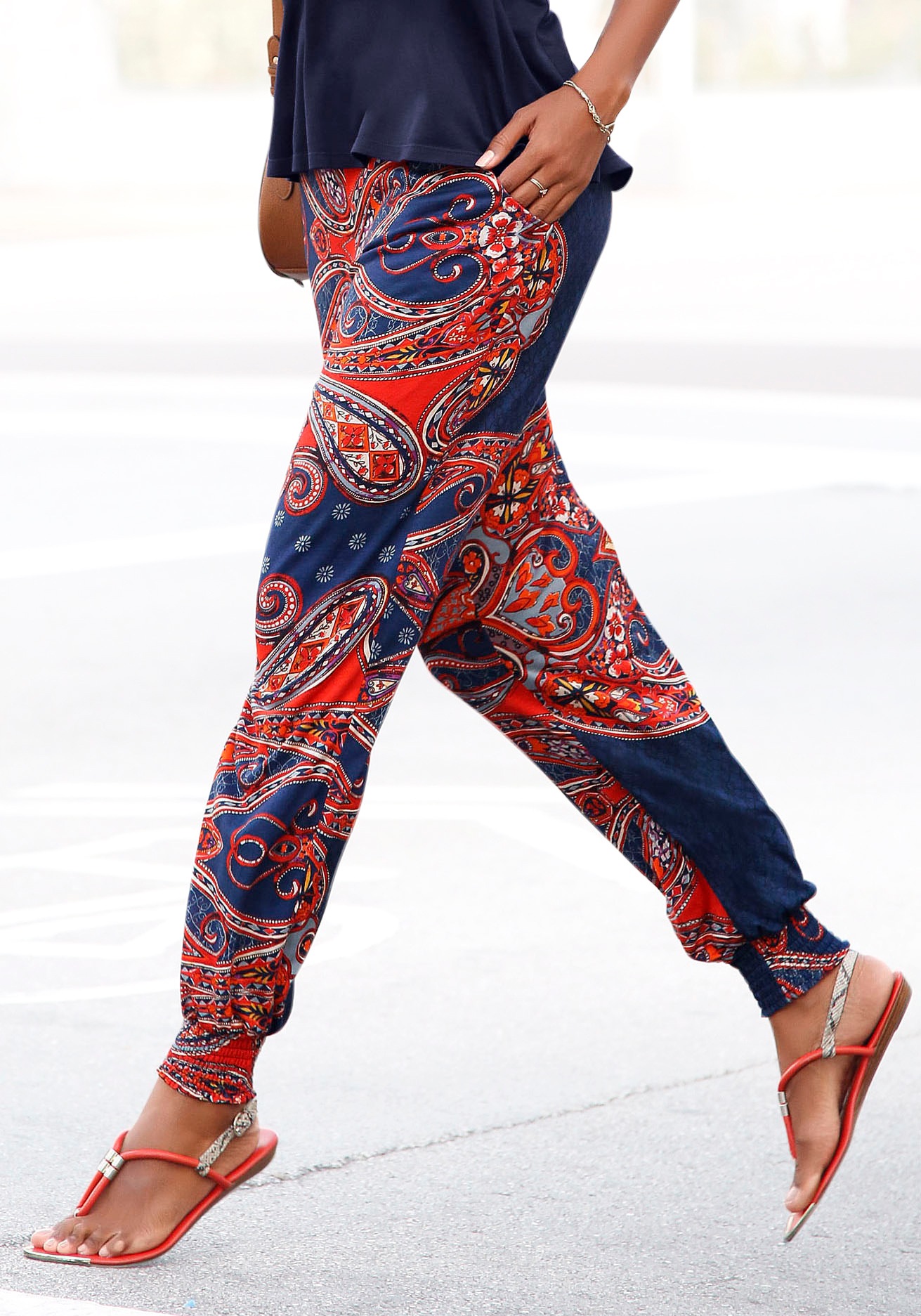 Image of LASCANA Strandhose, mit Paisleyprint bei Ackermann Versand Schweiz