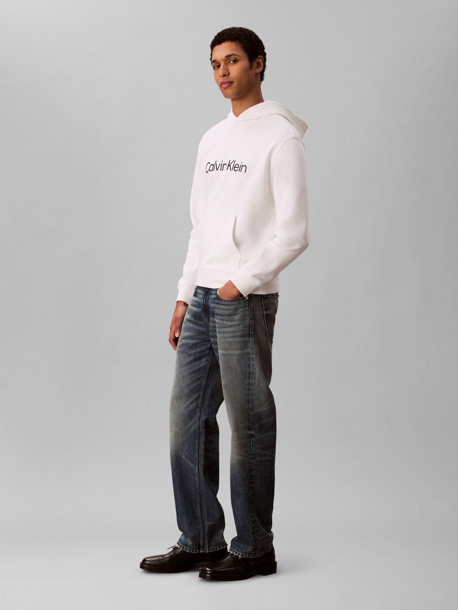 Calvin Klein Sweat à capuche »LS EU STANDARD LOGO 350TERRY PO«, Mit Rundhalsausschnitt, regular fit
