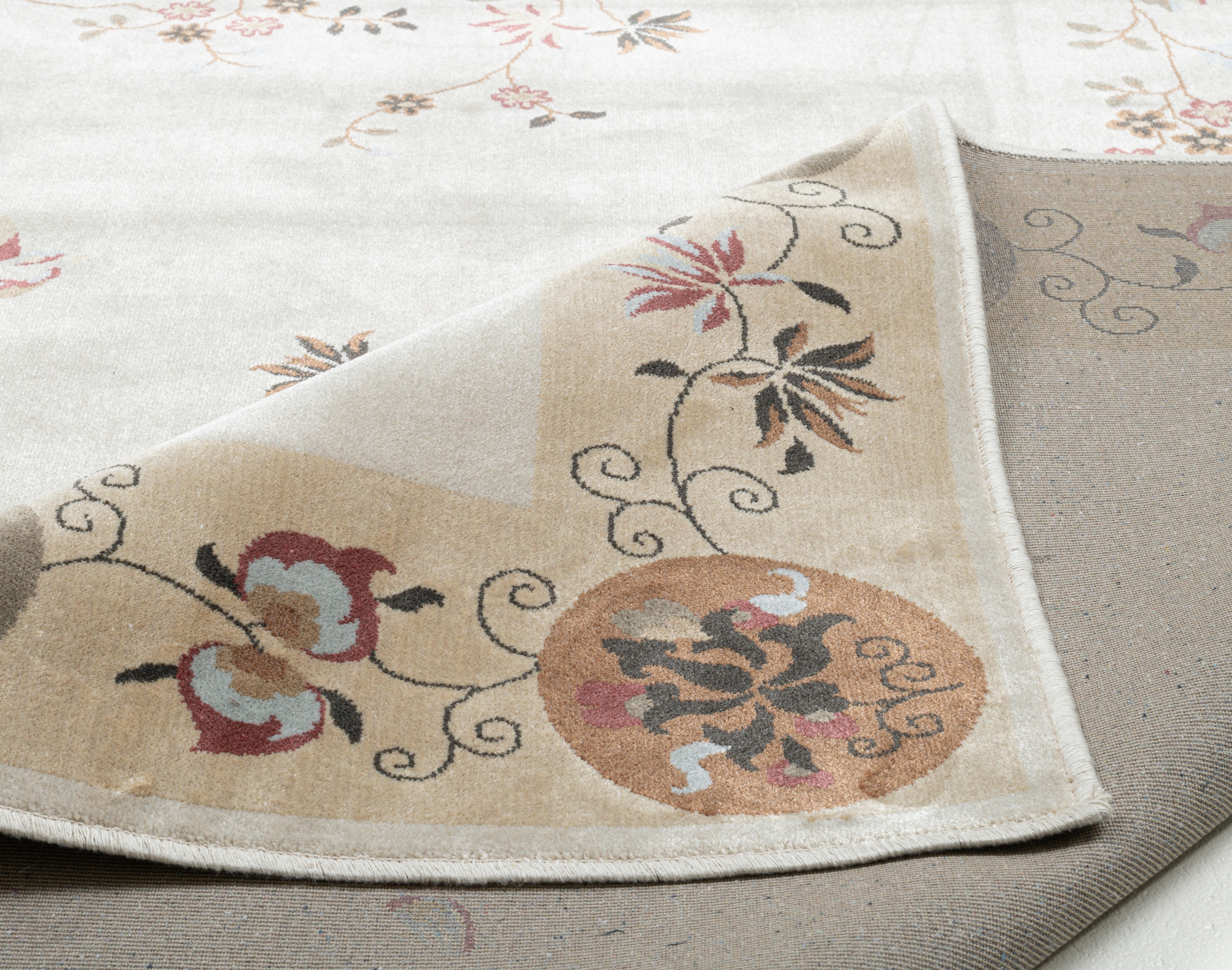 Gino Falcone Teppich »Cherina GF-130« rechteckig 8 mm Höhe zartes Blüten Design, mit Bordüre, leichter Glanz, 100 % Viskose