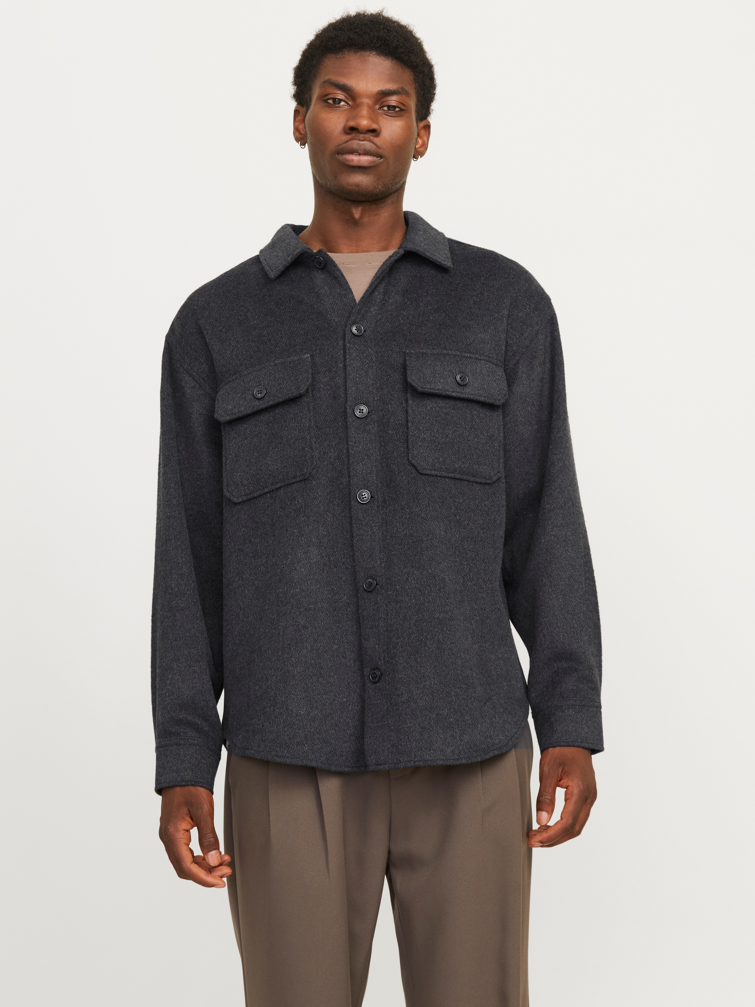 Jack & Jones Langarmhemd »JJEBRADLEY OLLIE OVERSHIRT LS NOOS«, mit Brusttaschen