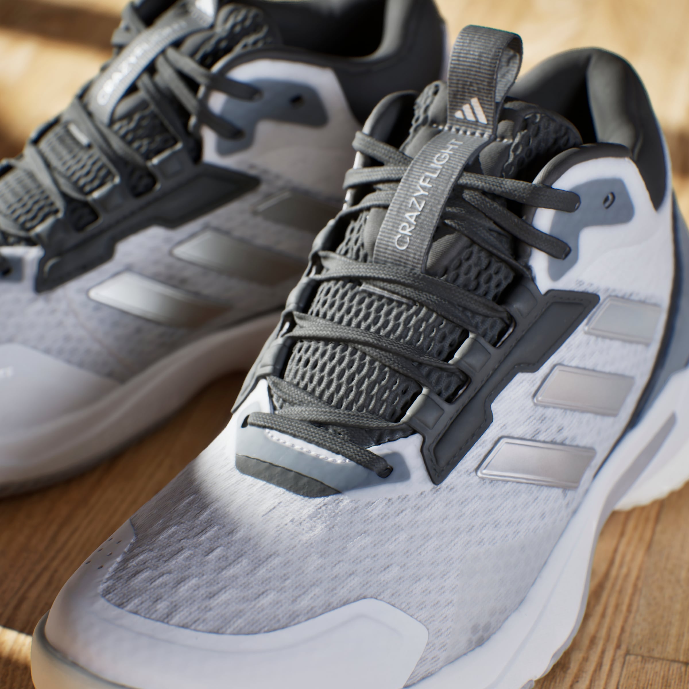 adidas Performance Indoorschuh »CRAZYFLIGHT 5 MID INDOOR«, besonders geeignet für Volleyball