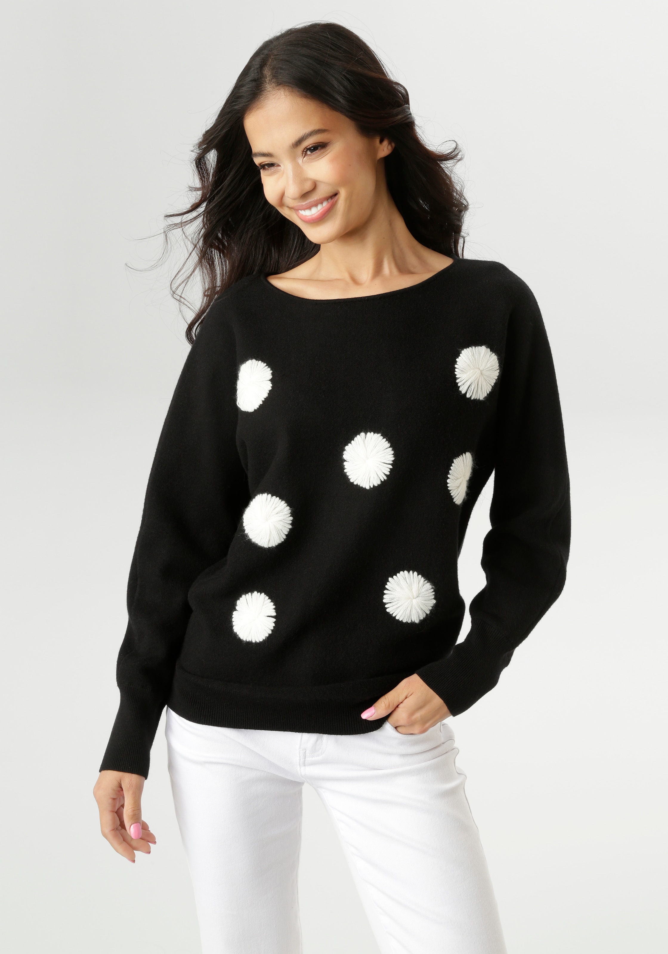 Image of Aniston SELECTED Strickpullover mit extravaganten, aufgestickten Punkten vorne