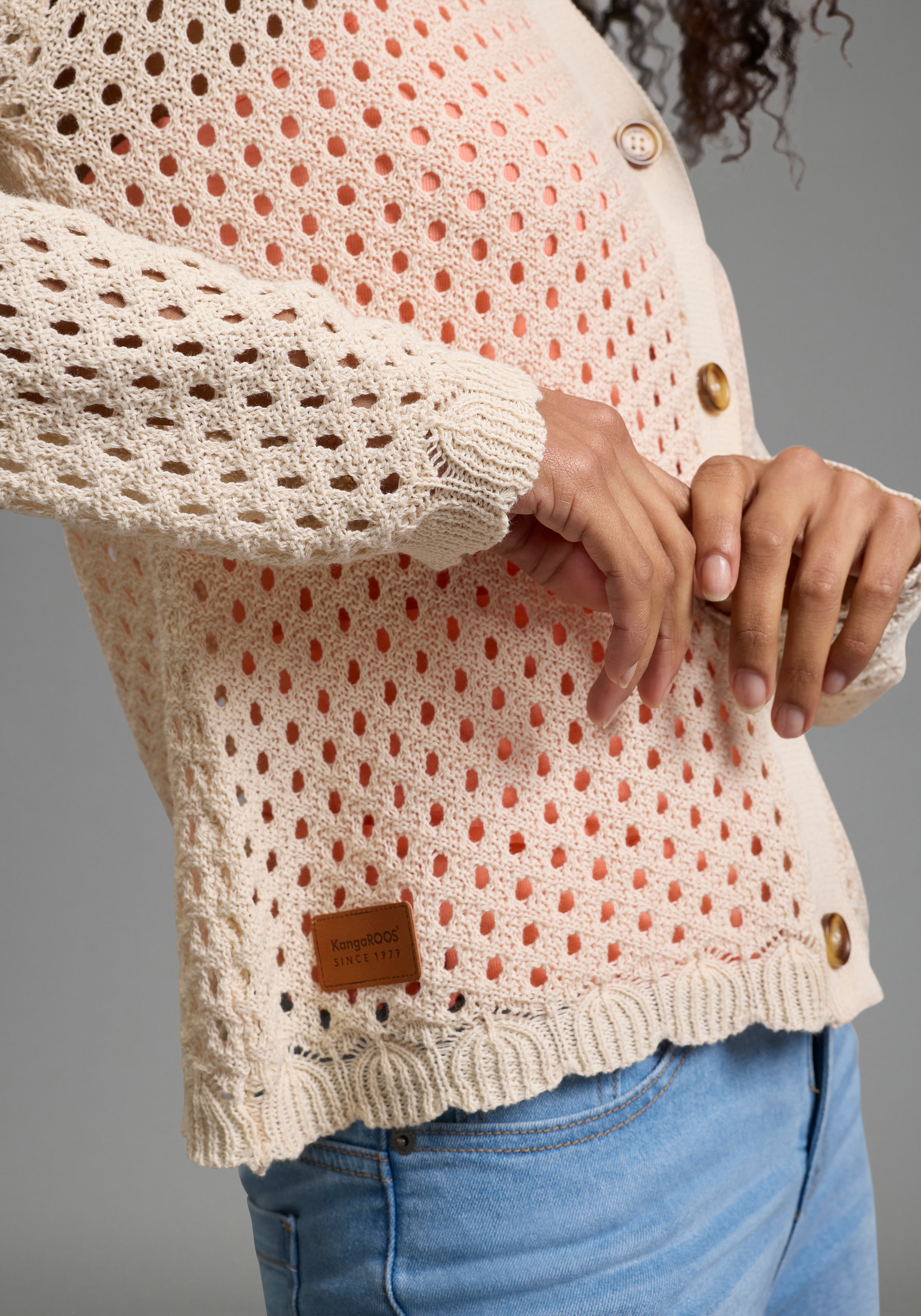 KangaROOS Veste en tricot ajouré casual Stil, Langarm, bequeme Passform, Ajourstrick