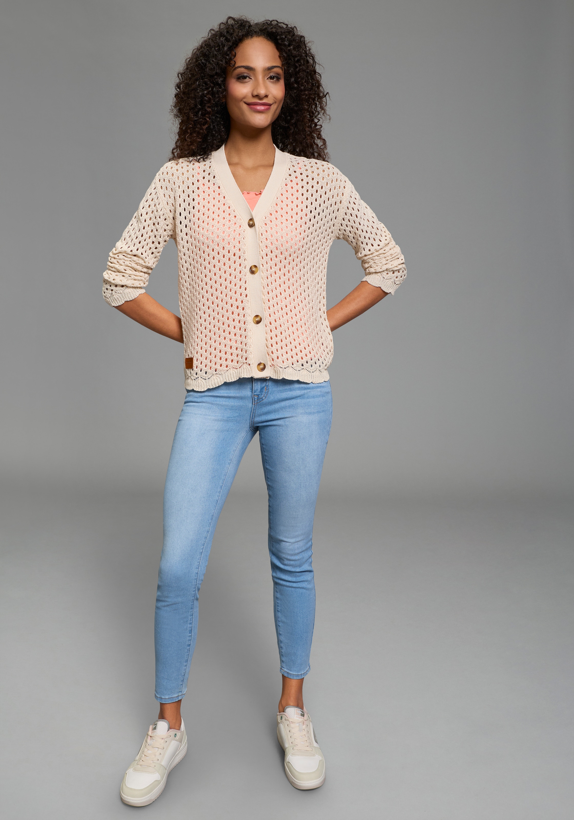 KangaROOS Veste en tricot ajouré casual Stil, Langarm, bequeme Passform, Ajourstrick