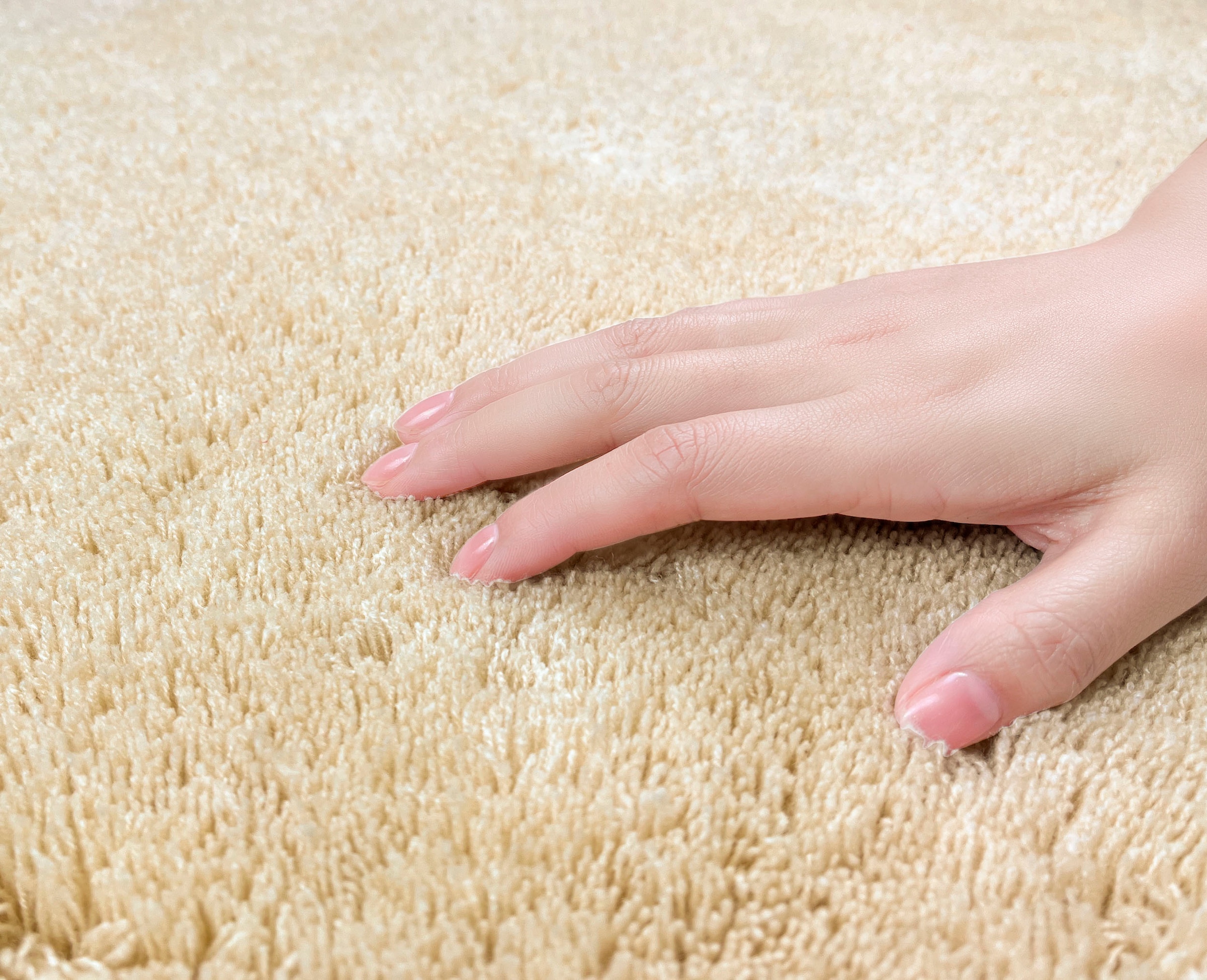 Bruno Banani Badematte »Lana, Badvorleger, Badezimmer Teppich«, rutschhemmend beschichtet, fussbodenheizungsgeeignet-schnell trocknend-strapazierfähig, Badteppich, Badematten, unifarben, auch als 3 teiliges Set & rund