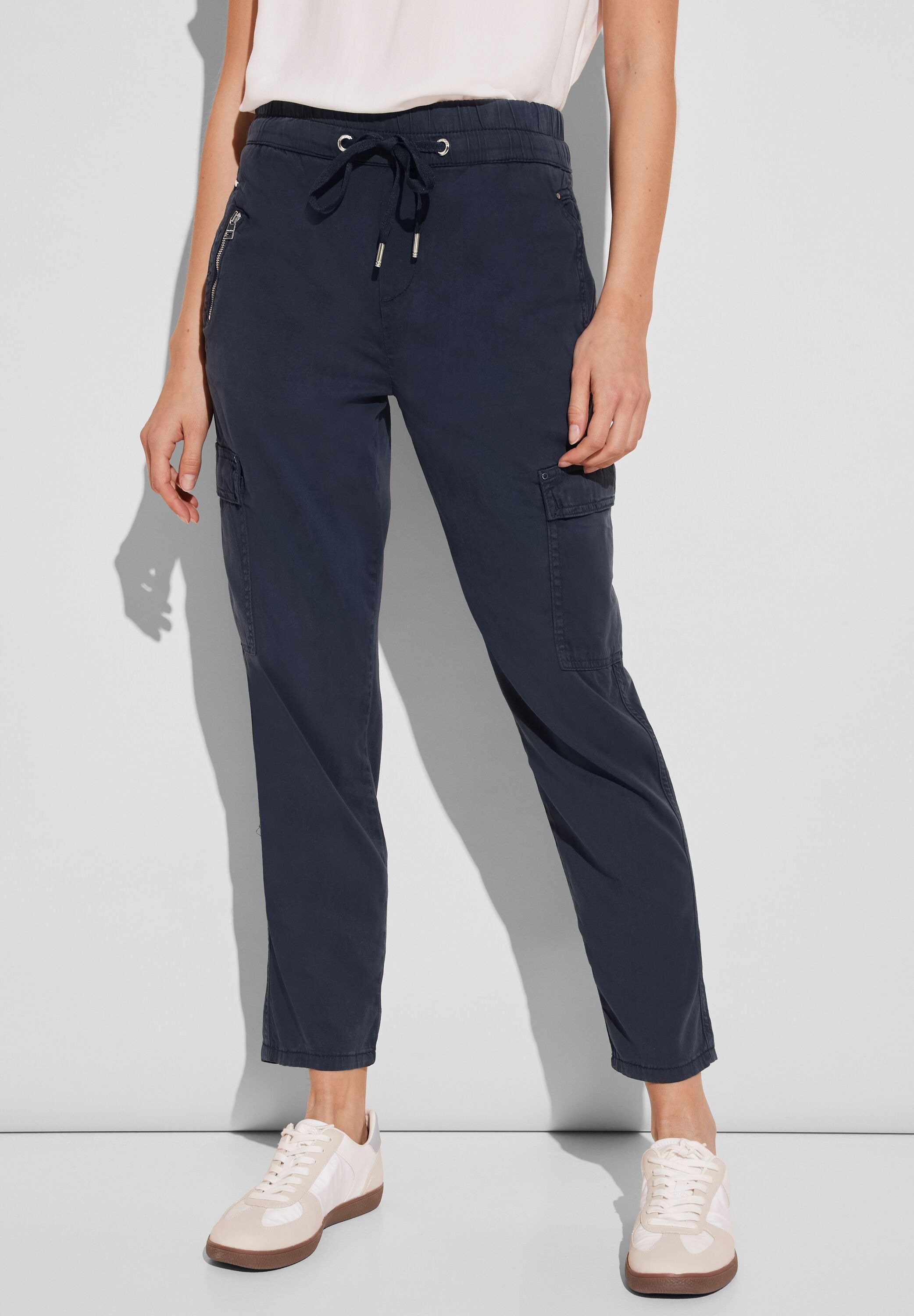 STREET ONE Cargohose, im Jogging-Stil