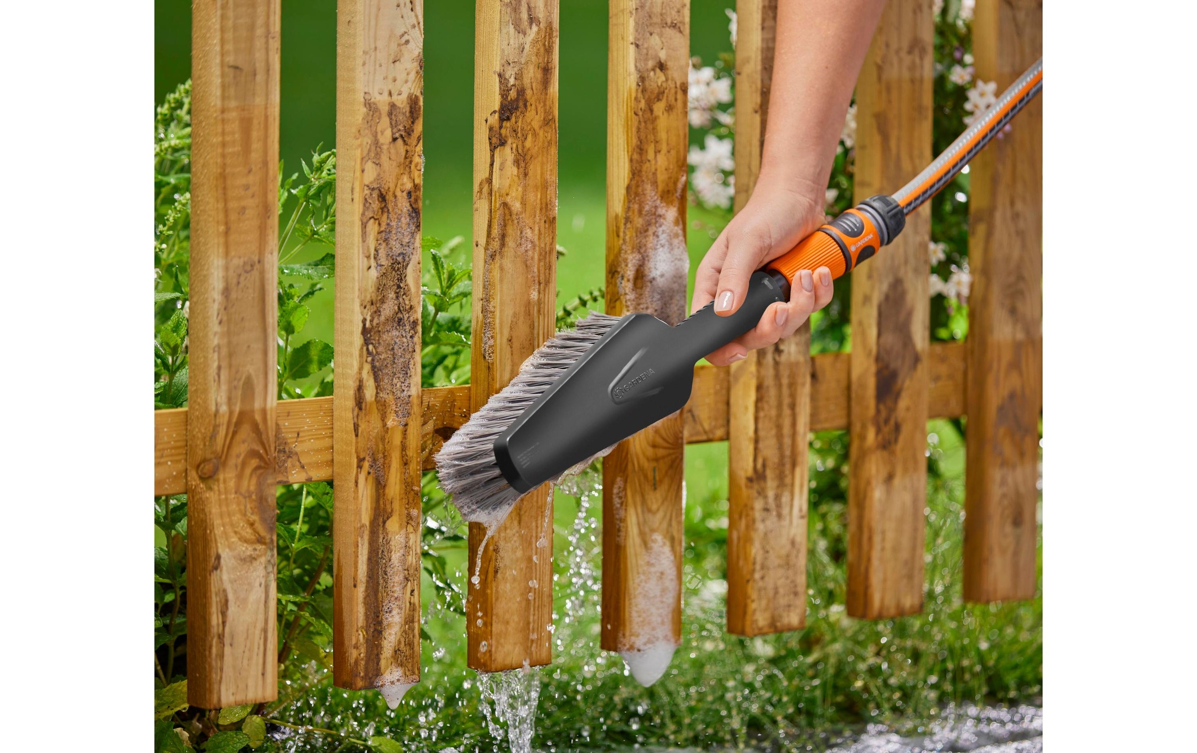 GARDENA Gartenpflege-Set »Wasch-Set mit Handbürste M soft«