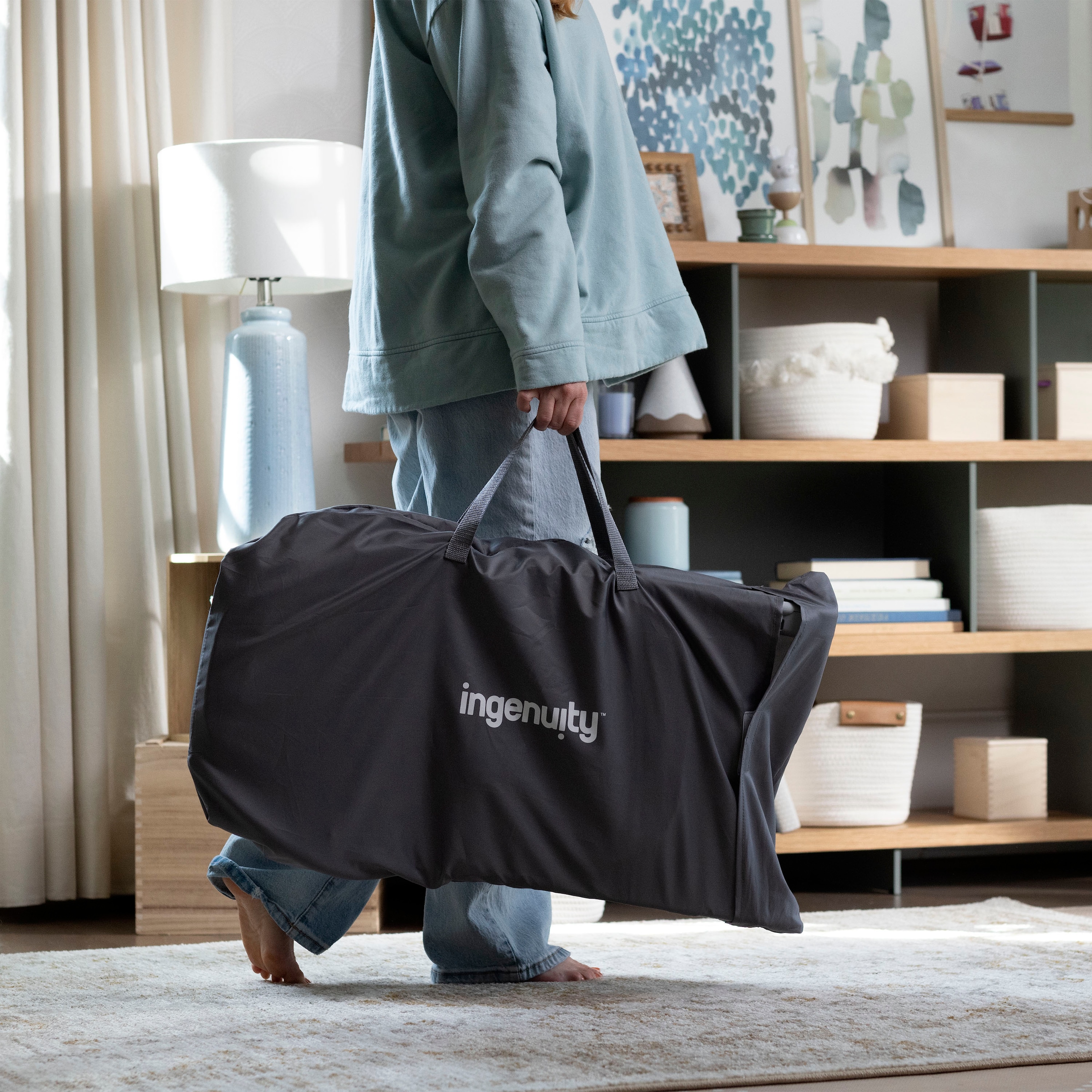 ingenuity Babywippe »Happy Belly™ Rock-to-Bounce Massage Seat - Chambray« bis 9 kg mit Melodien und Geräuschen